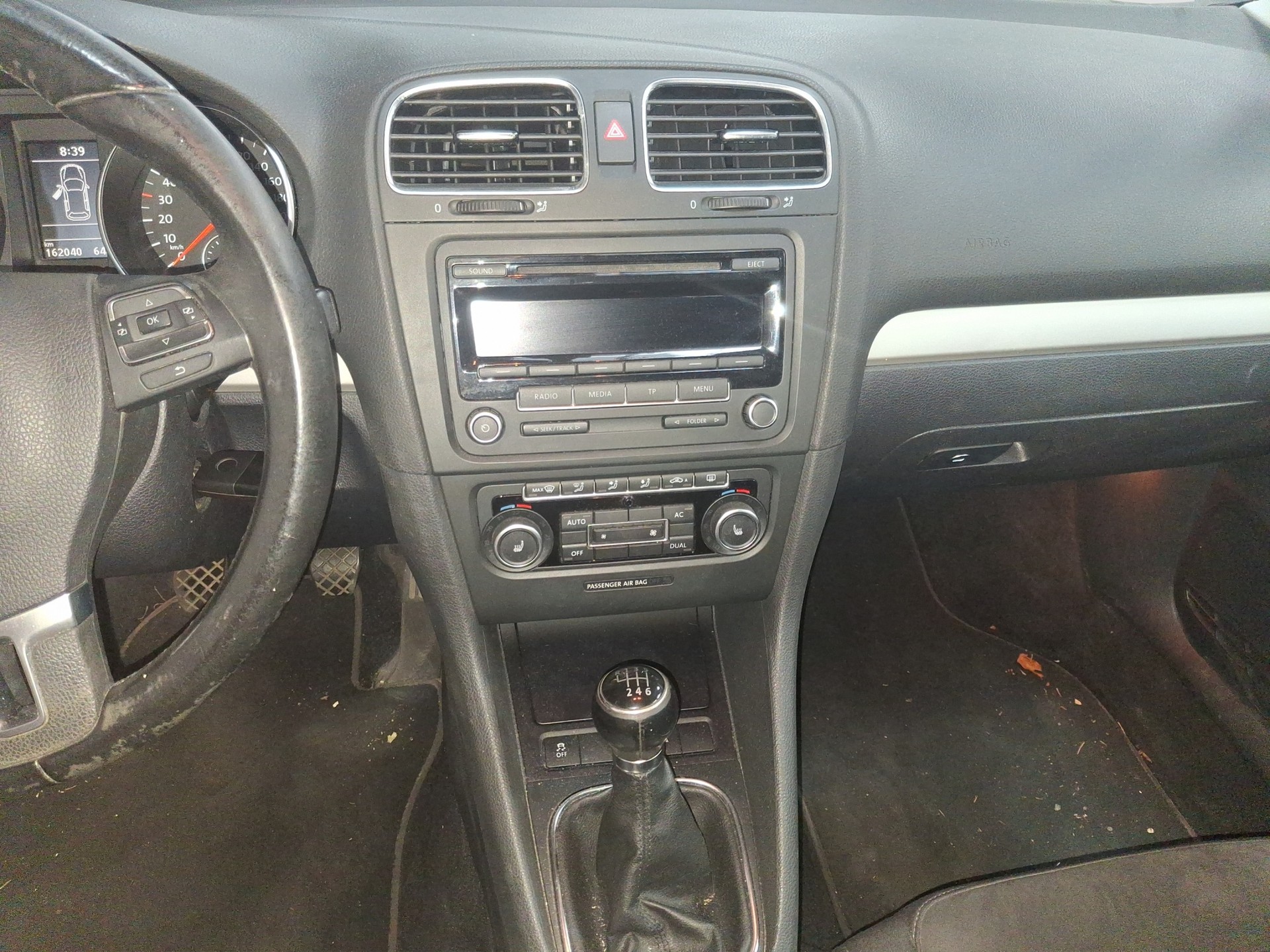 VW Golf 1.4 TSI Highline-image-10