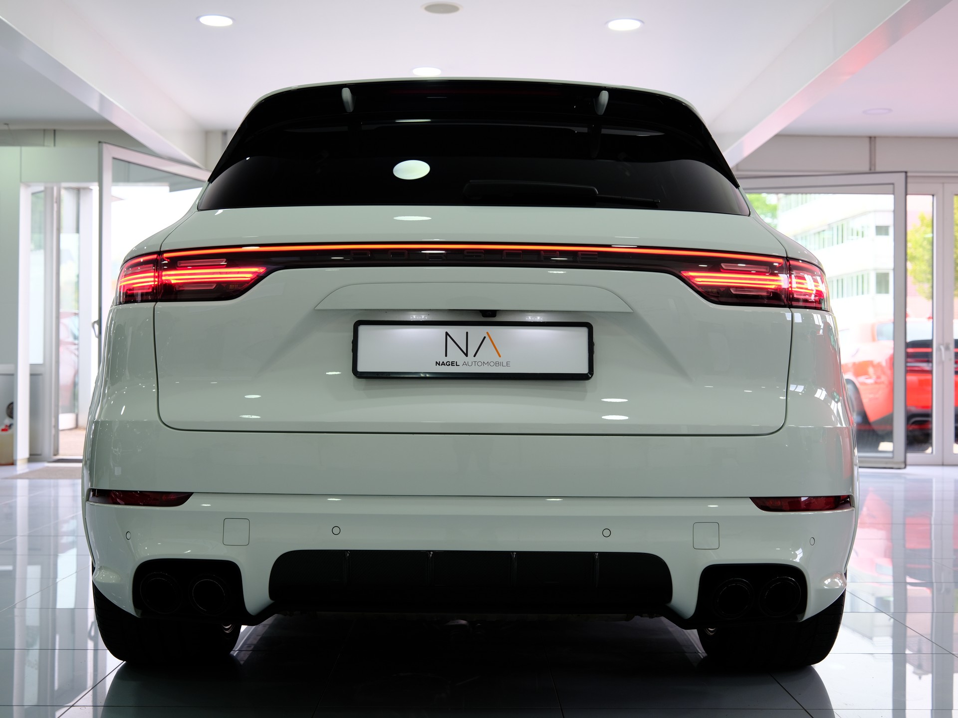 PORSCHE Cayenne GTS *Burmester* *360° Kamera*-image-5