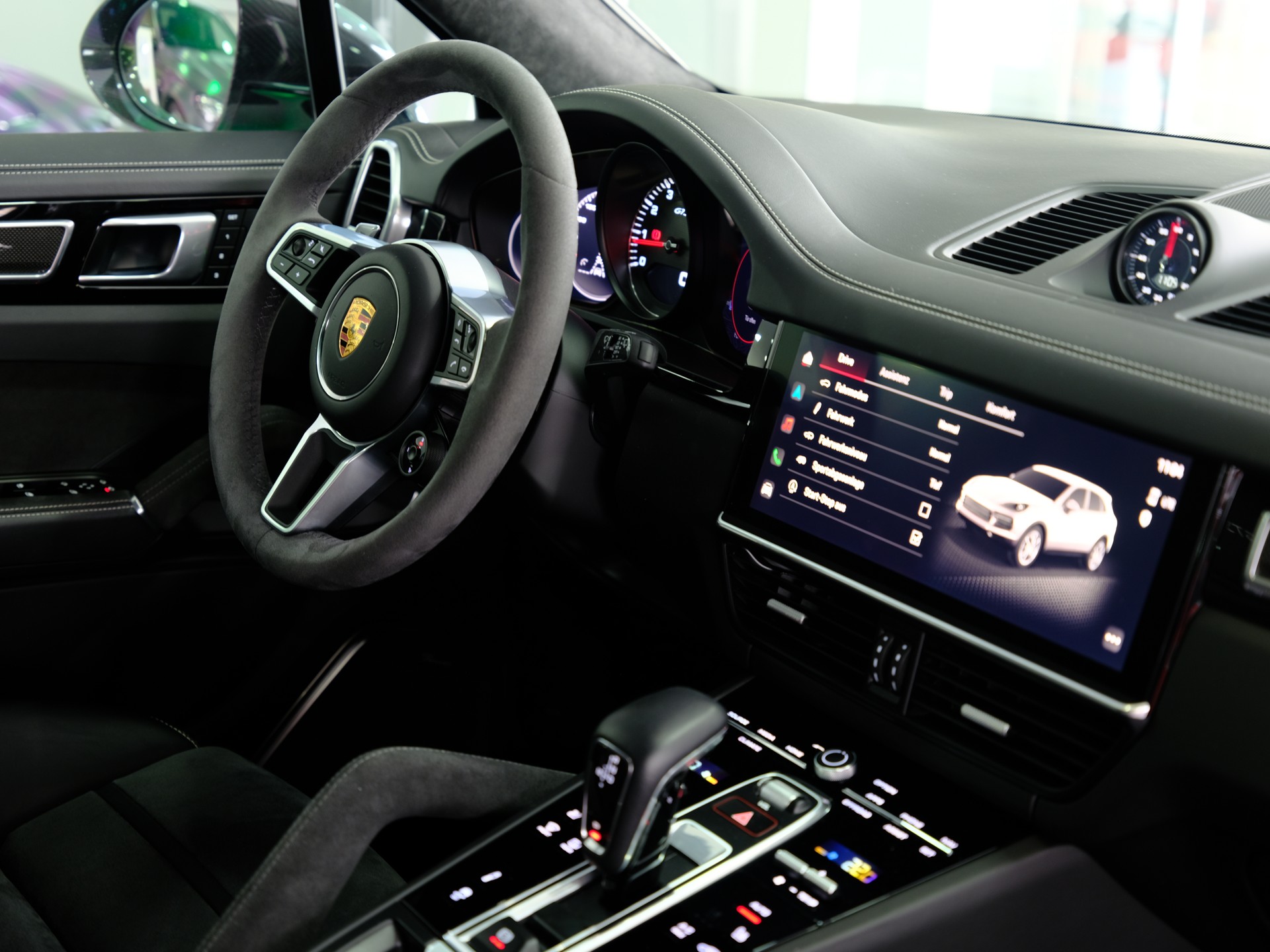 PORSCHE Cayenne GTS *Burmester* *360° Kamera*-image-20