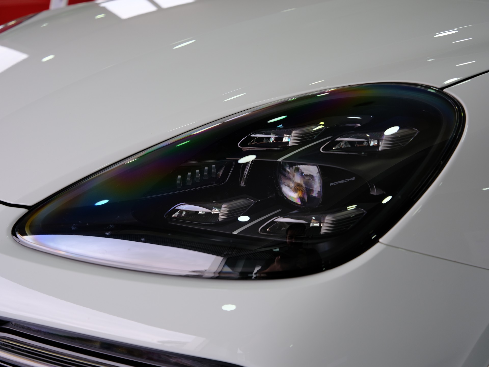 PORSCHE Cayenne GTS *Burmester* *360° Kamera*-image-11