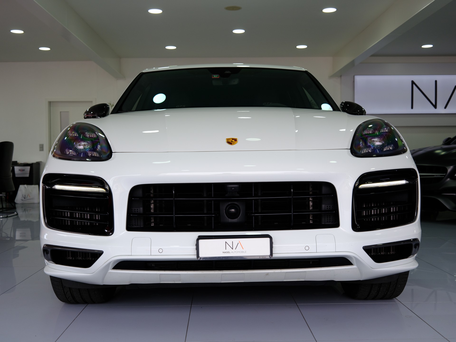 PORSCHE Cayenne GTS *Burmester* *360° Kamera*-image-2