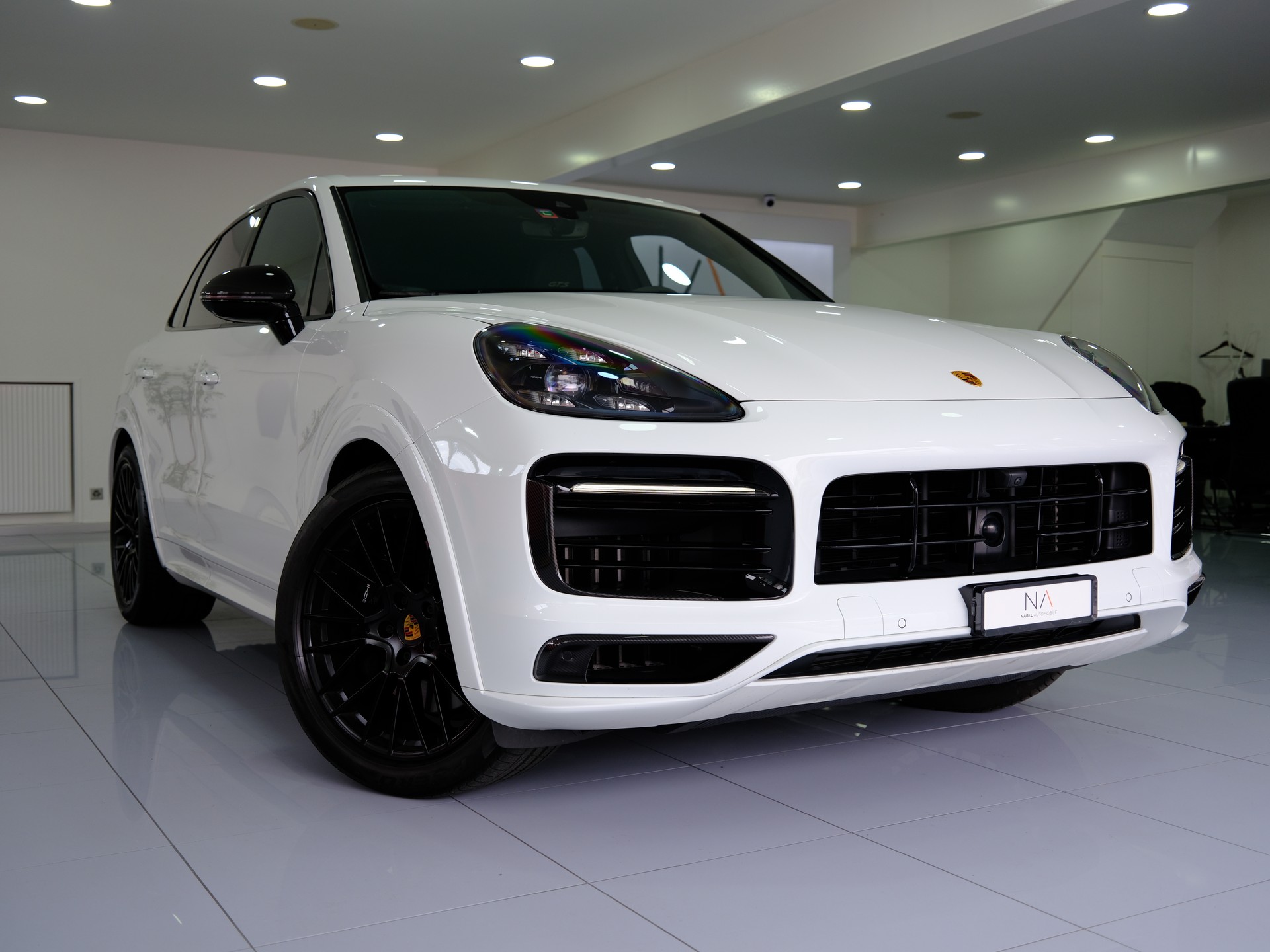 PORSCHE Cayenne GTS *Burmester* *360° Kamera*-image-0