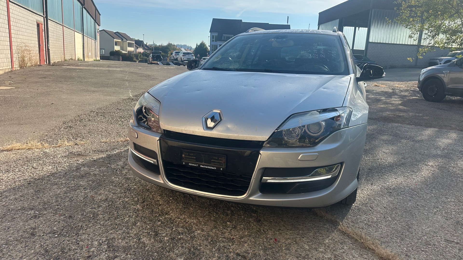 RENAULT Laguna Grandtour 2.0 dCi Dynamique Automatic-image-3