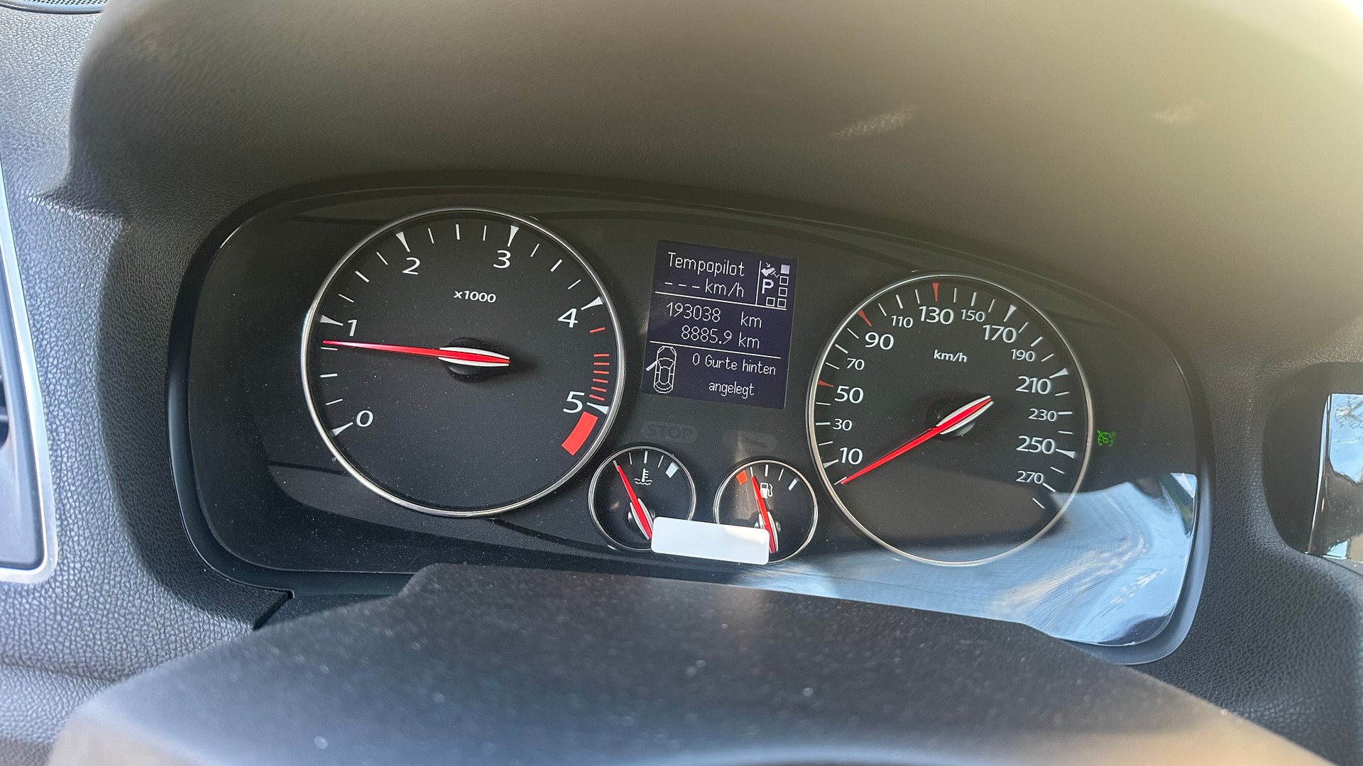 RENAULT Laguna Grandtour 2.0 dCi Dynamique Automatic-image-14
