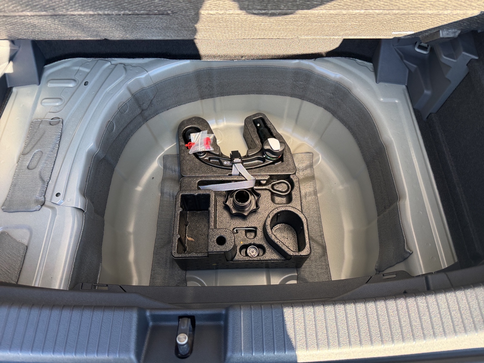 VW T-Cross 1.0 TSI EVO Life DSG-image-13