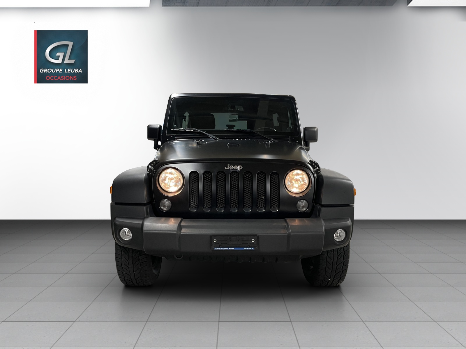 JEEP Wrangler 2.8CRD Unlimited Sahara Automatic-image-1