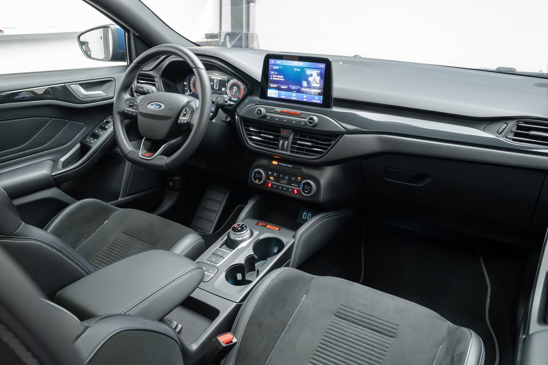 FORD Focus ST 2.3 Styling Performance-image-7
