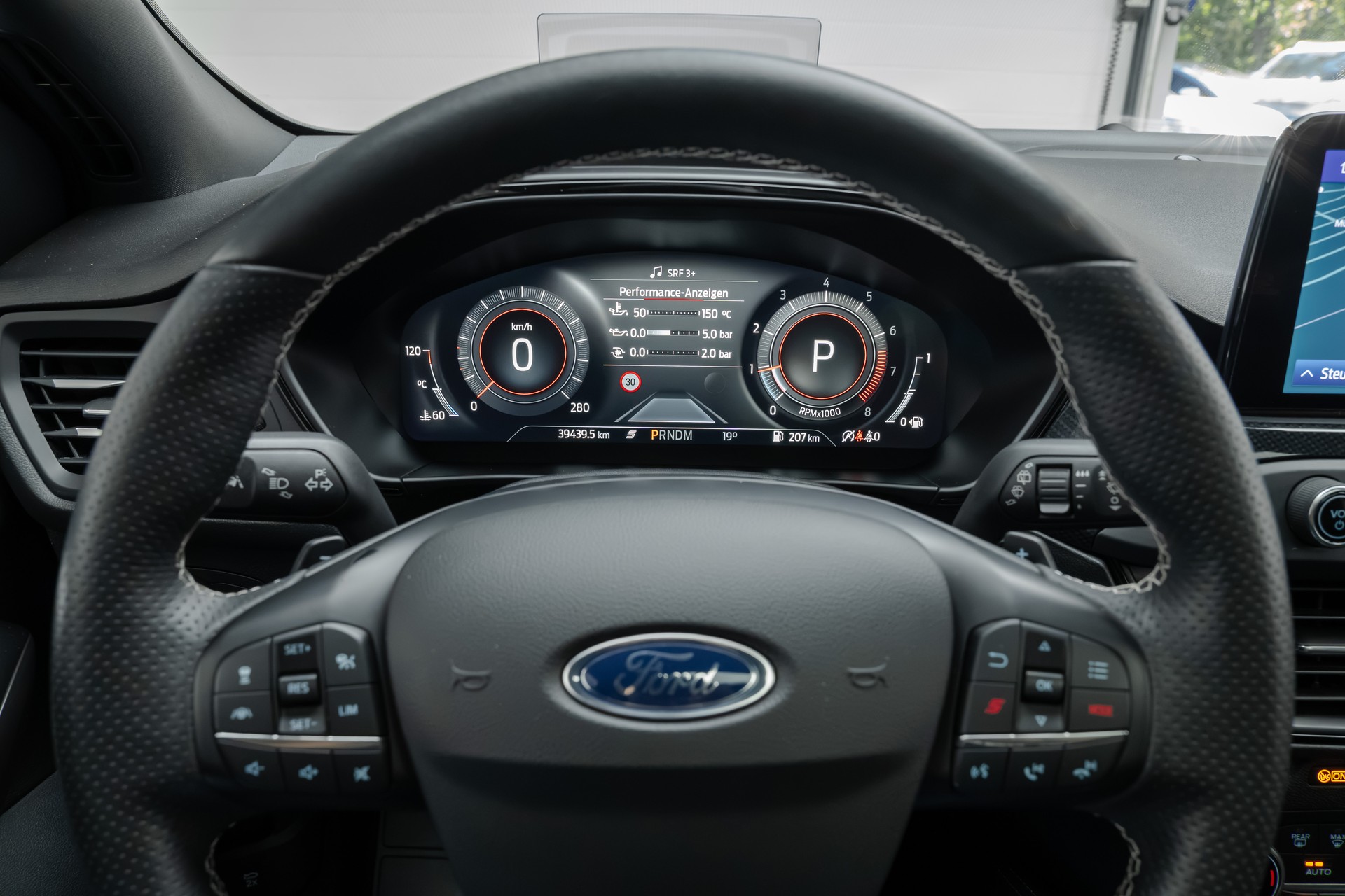 FORD Focus ST 2.3 Styling Performance-image-12