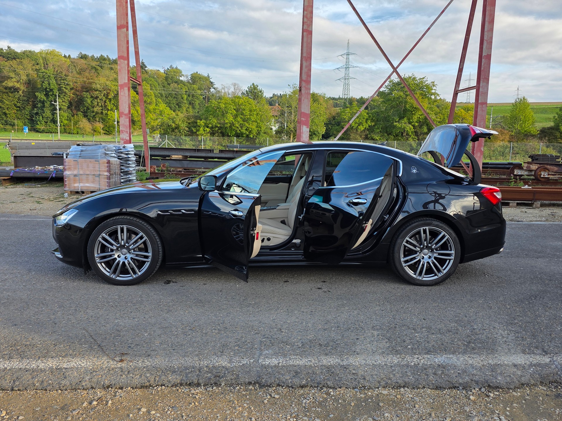 MASERATI Ghibli S Q4 3.0 V6 Automatica / Neu ab Mfk.-image-3