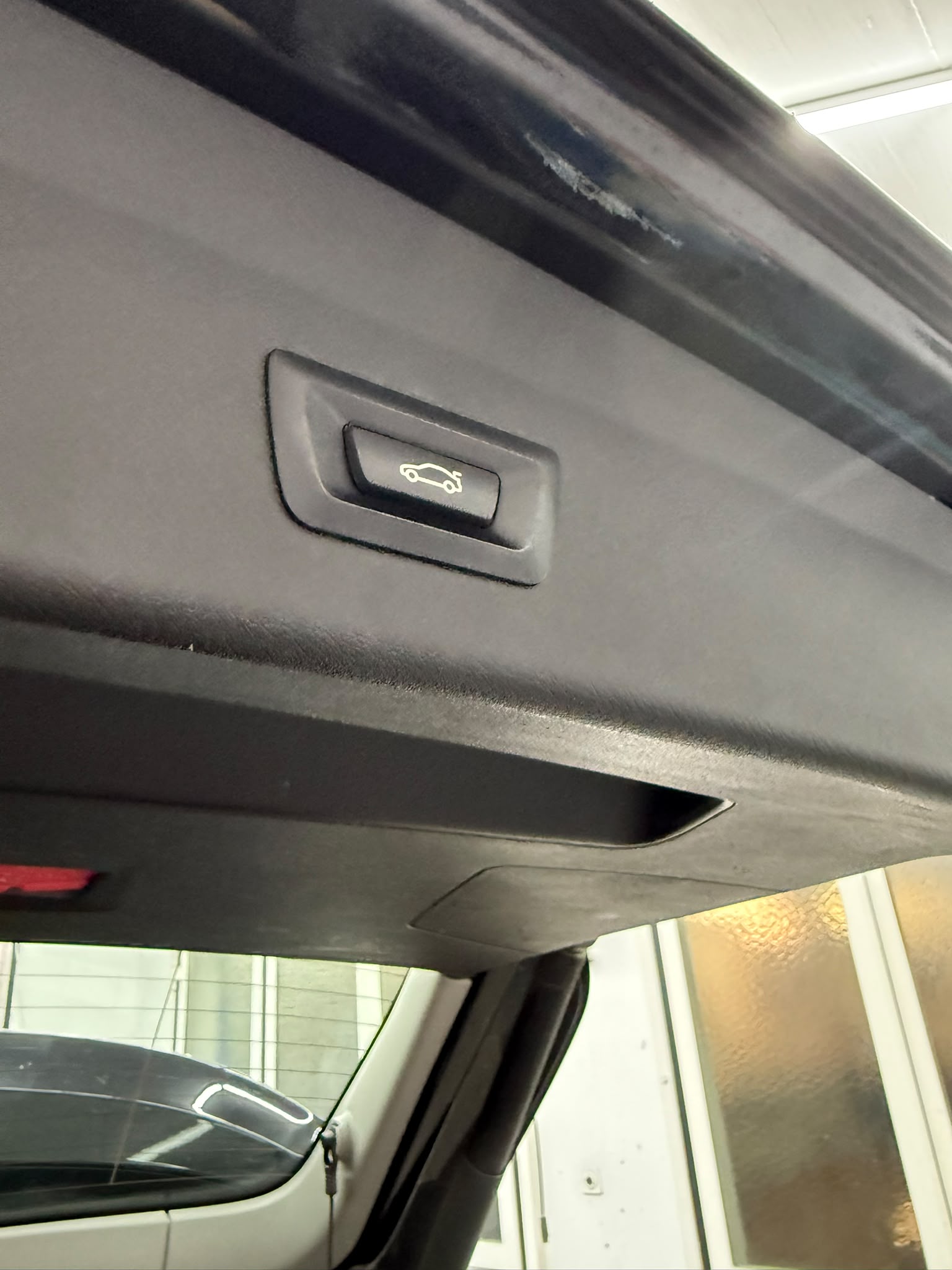 BMW X1 xDrive 18d Swiss Advantage Sport Steptronic-image-4