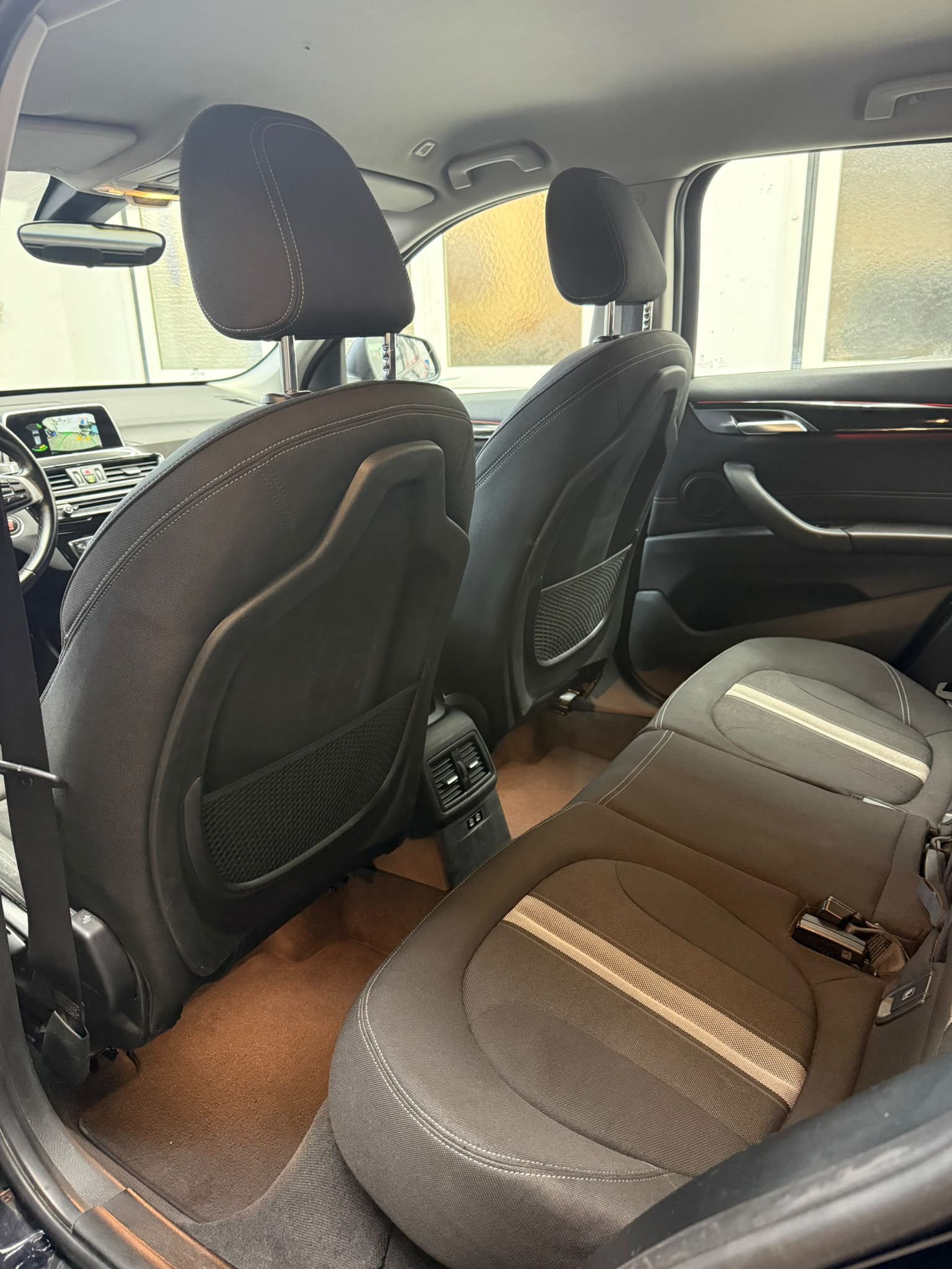 BMW X1 xDrive 18d Swiss Advantage Sport Steptronic-image-6