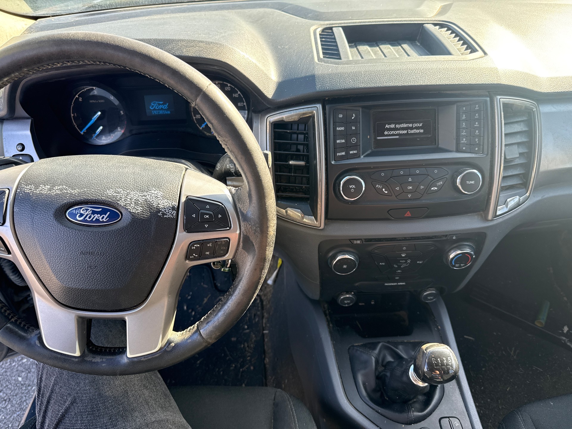 FORD Ranger XLT 2.2 TDCi 4x4-image-8
