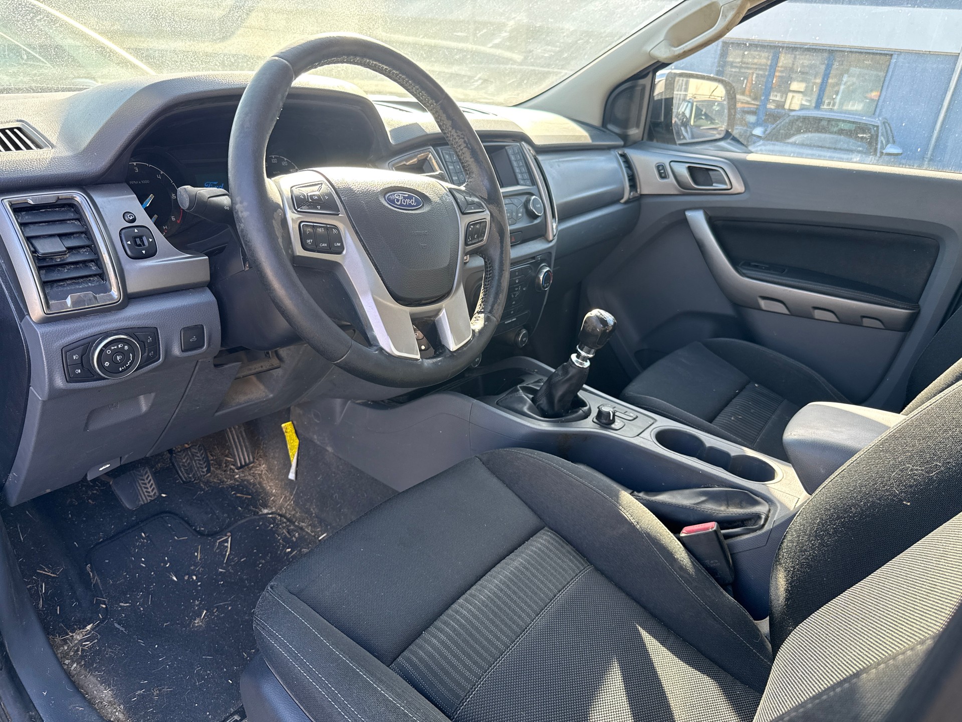 FORD Ranger XLT 2.2 TDCi 4x4-image-6
