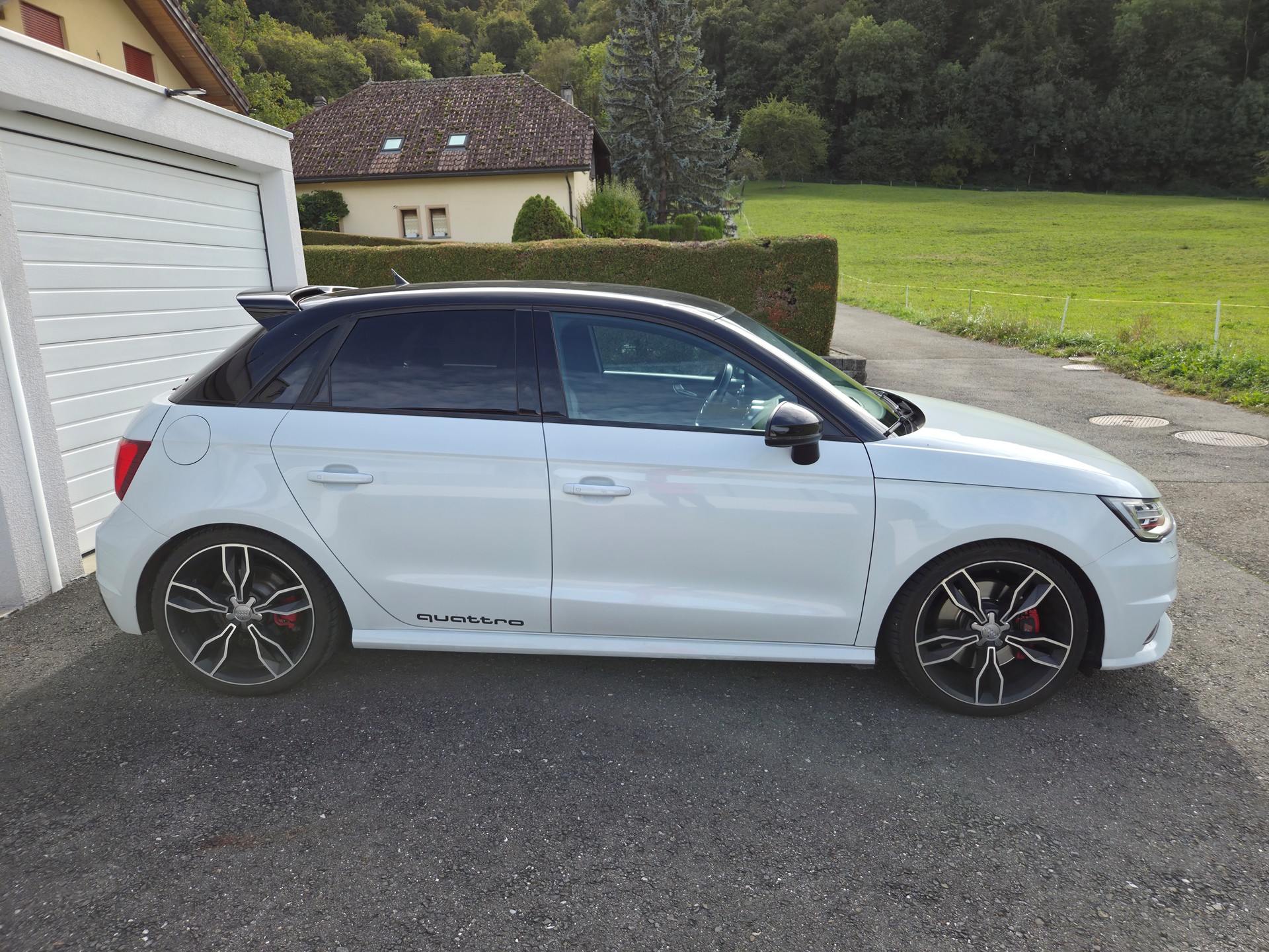AUDI S1 Sportback quattro 2.0 TFSI-image-7