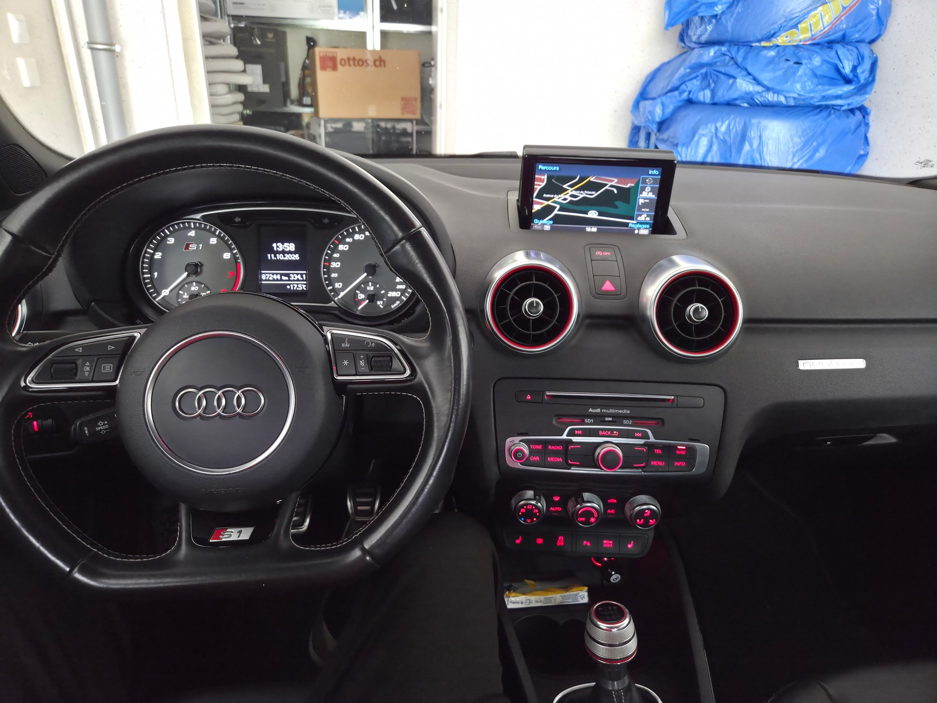 AUDI S1 Sportback quattro 2.0 TFSI-image-14