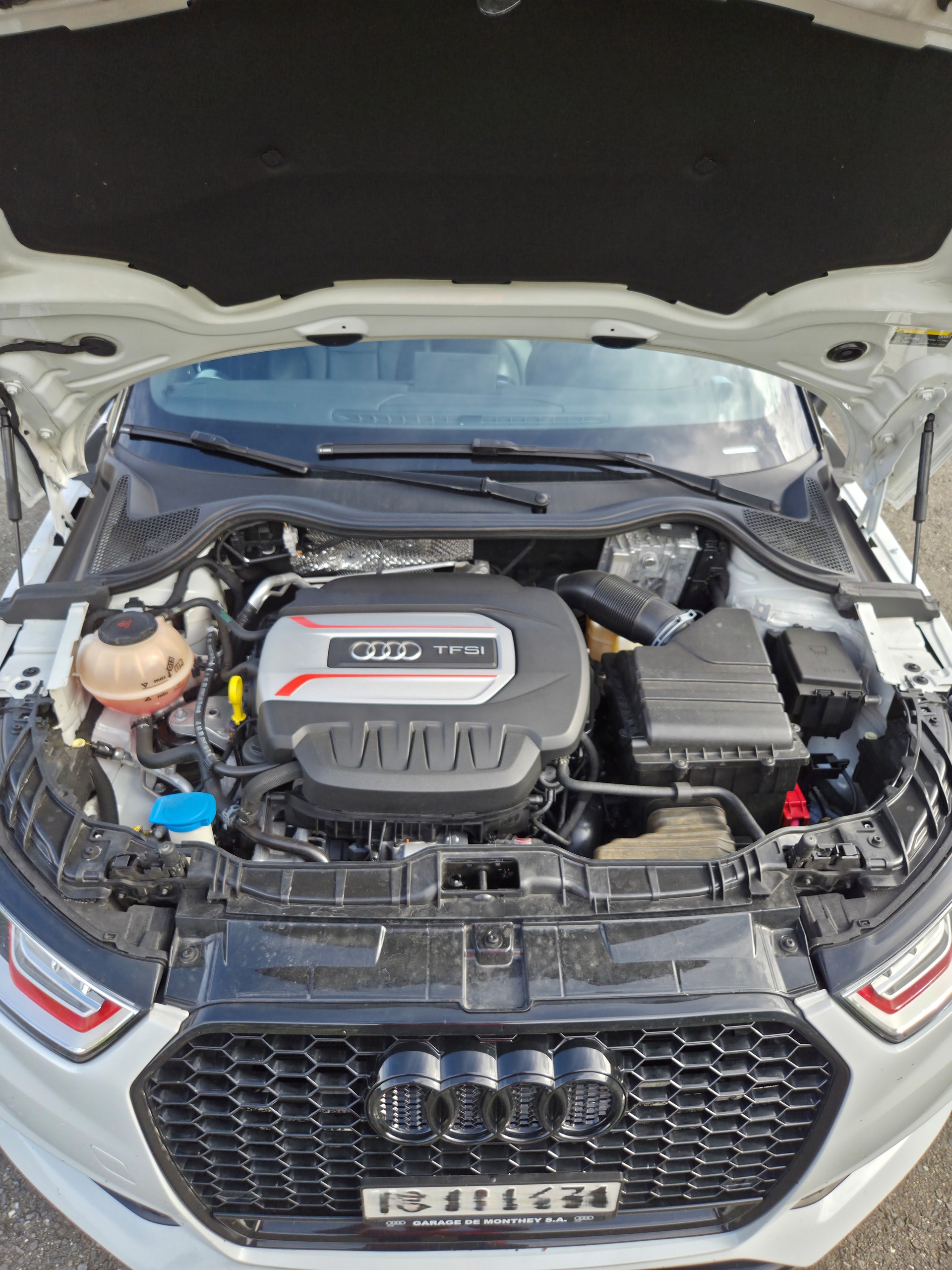 AUDI S1 Sportback quattro 2.0 TFSI-image-13