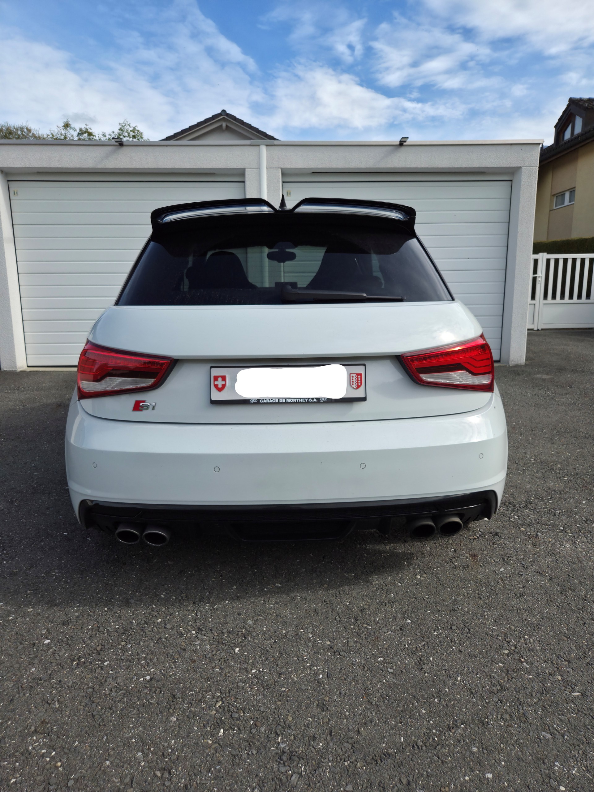 AUDI S1 Sportback quattro 2.0 TFSI-image-8