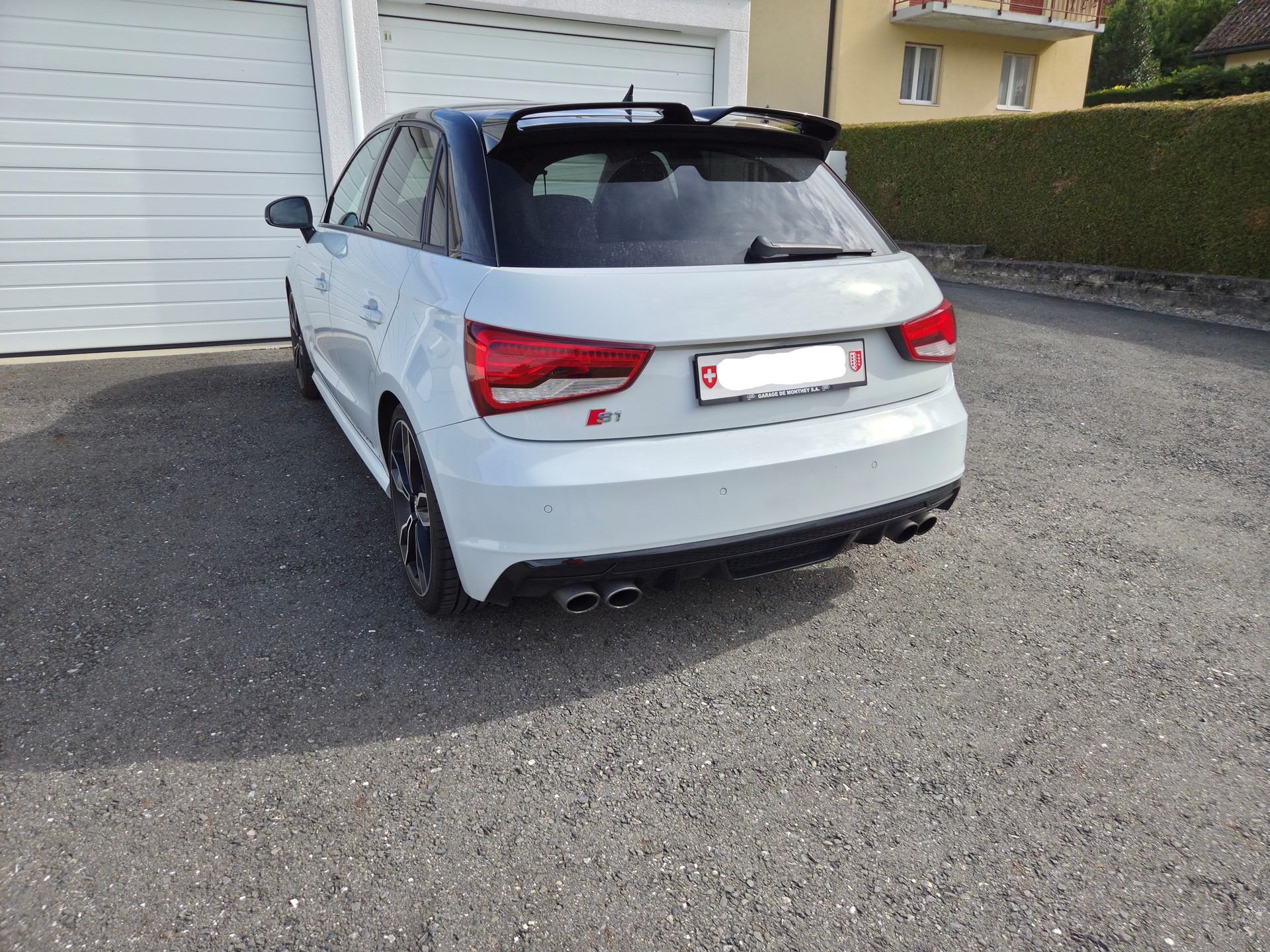 AUDI S1 Sportback quattro 2.0 TFSI-image-4