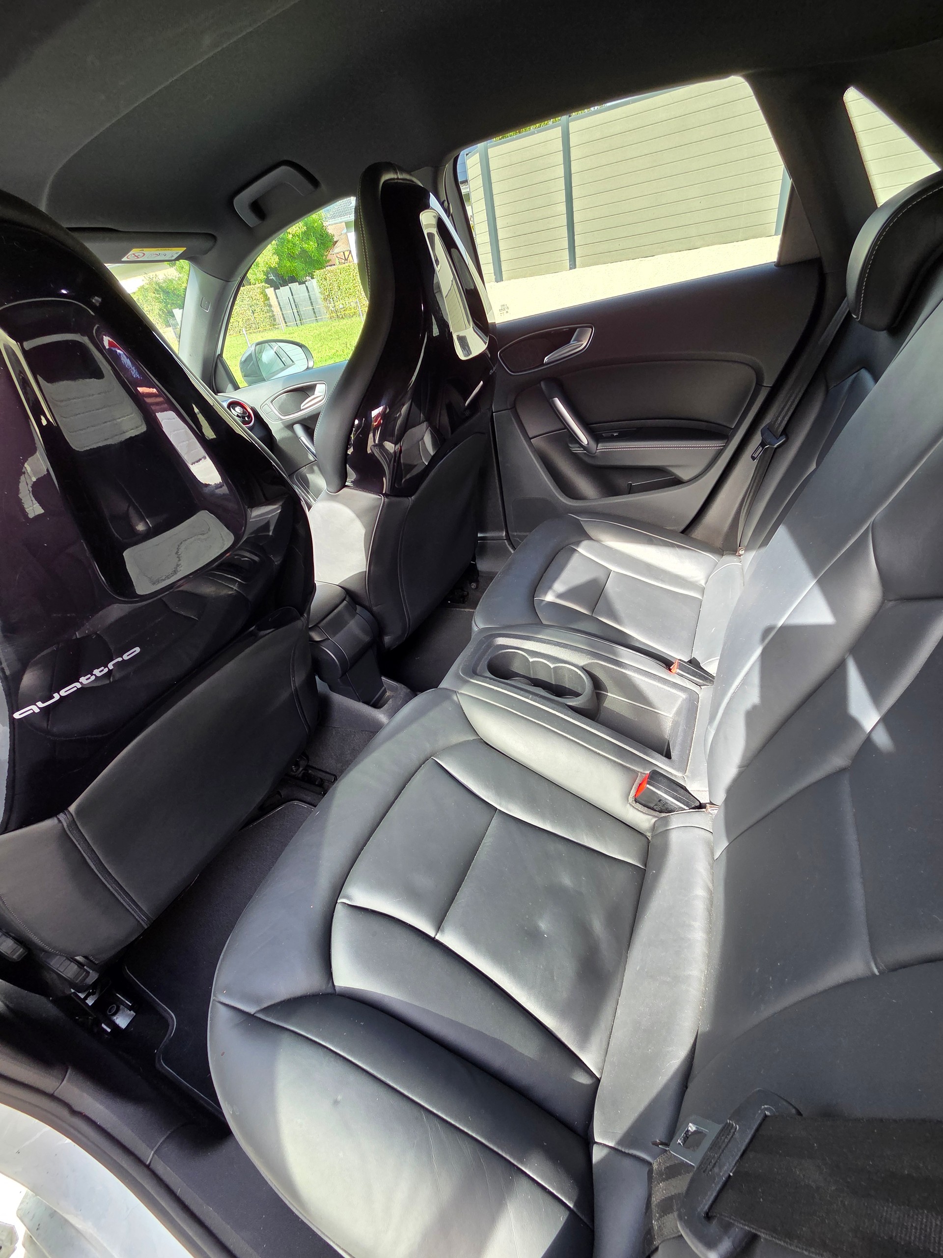 AUDI S1 Sportback quattro 2.0 TFSI-image-10