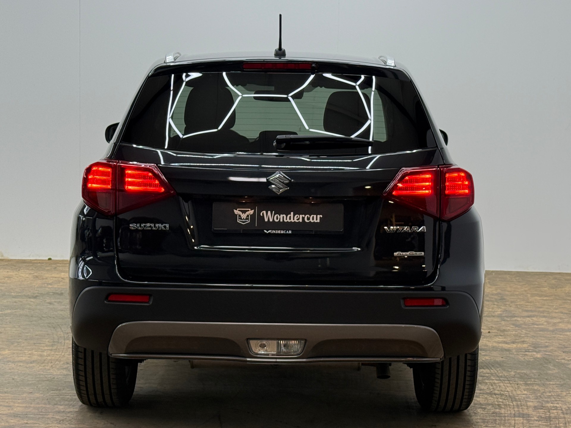 SUZUKI Vitara 1.4 Boosterjet Compact Top-image-11