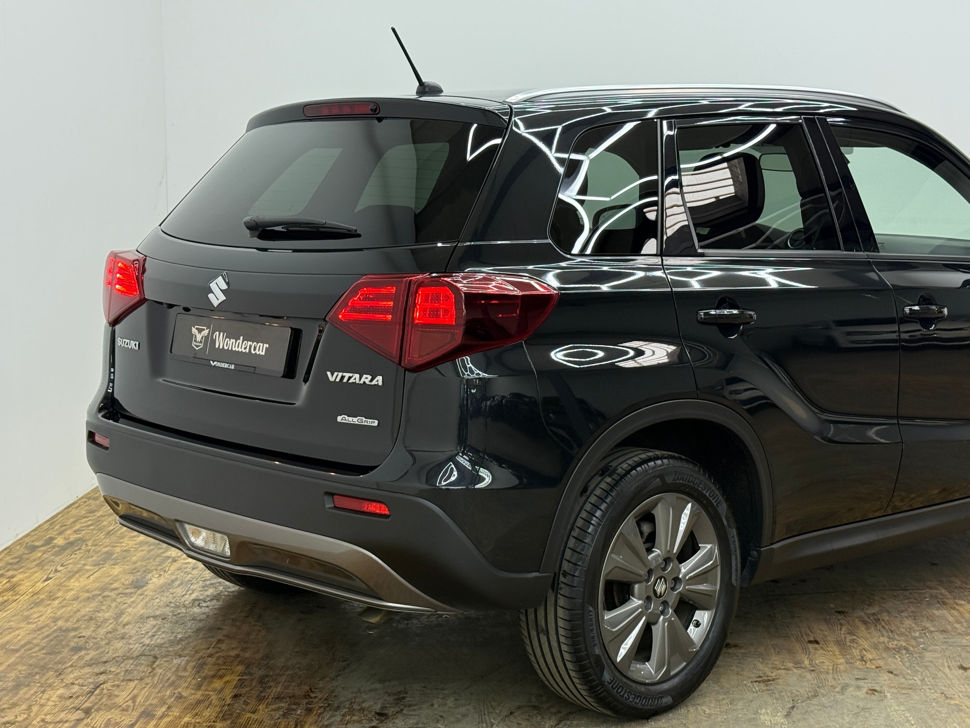 SUZUKI Vitara 1.4 Boosterjet Compact Top-image-13