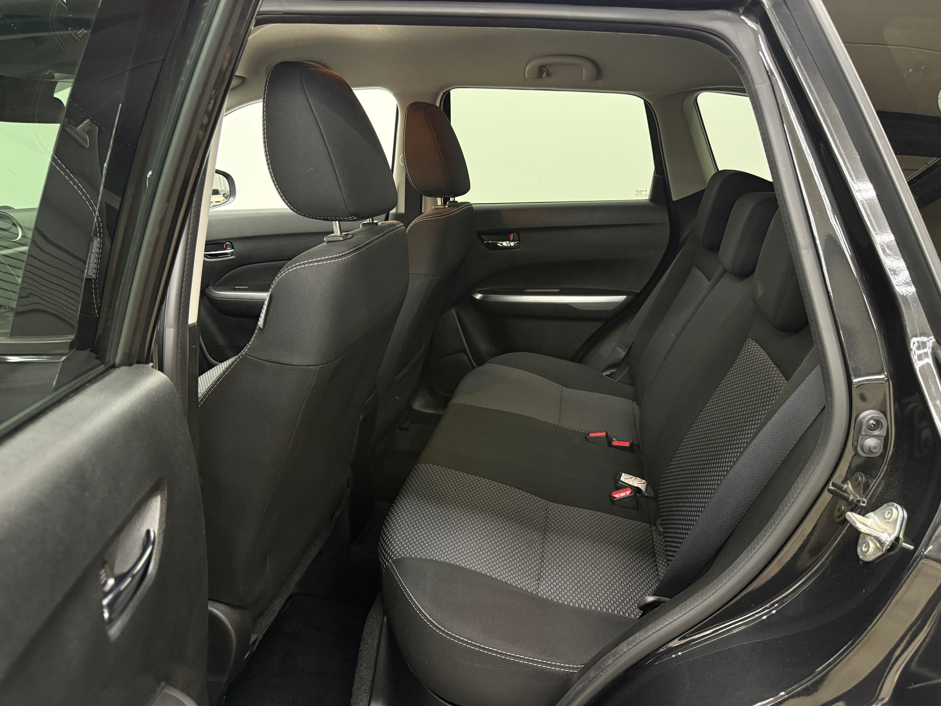 SUZUKI Vitara 1.4 Boosterjet Compact Top-image-22