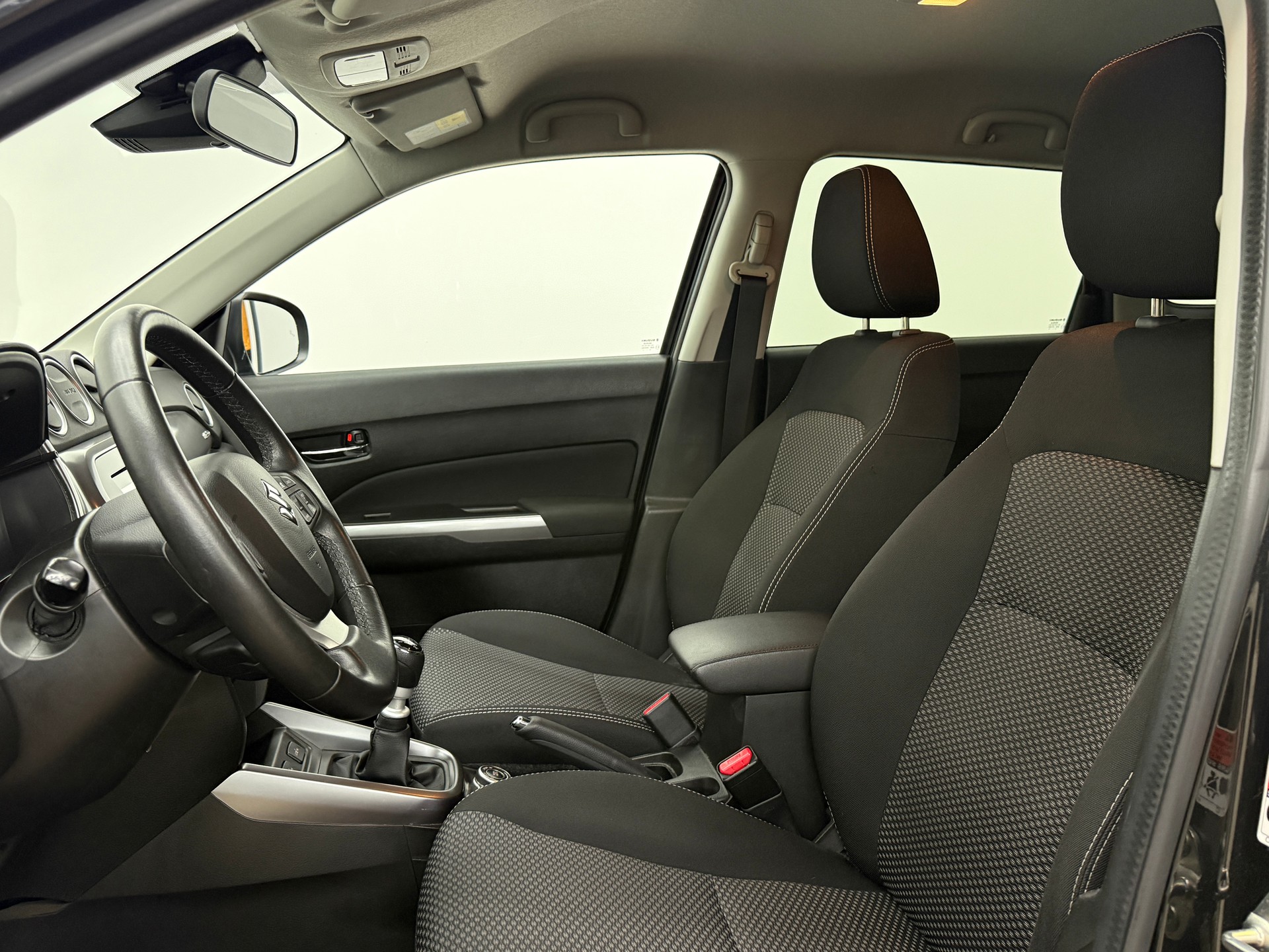 SUZUKI Vitara 1.4 Boosterjet Compact Top-image-19