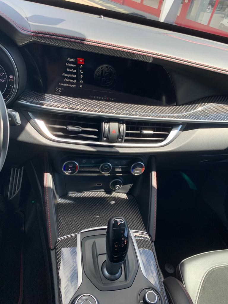 ALFA ROMEO Stelvio 2.9 V6 Quadrifoglio Q4 Automatic-image-6