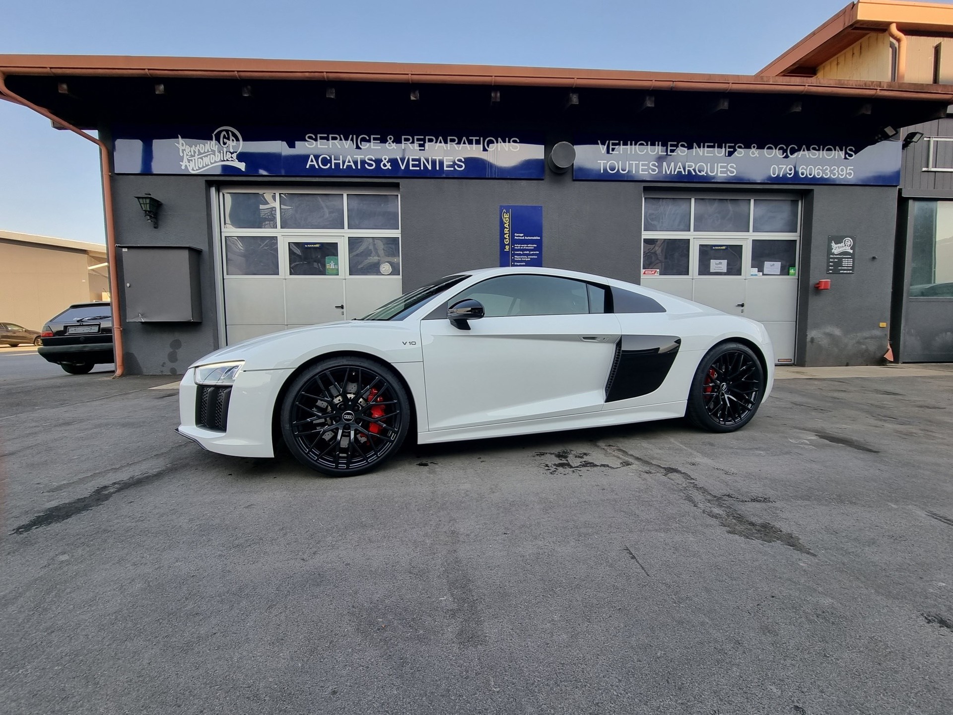 AUDI R8 Coupé 5.2 RWS S-Tronic-image-1
