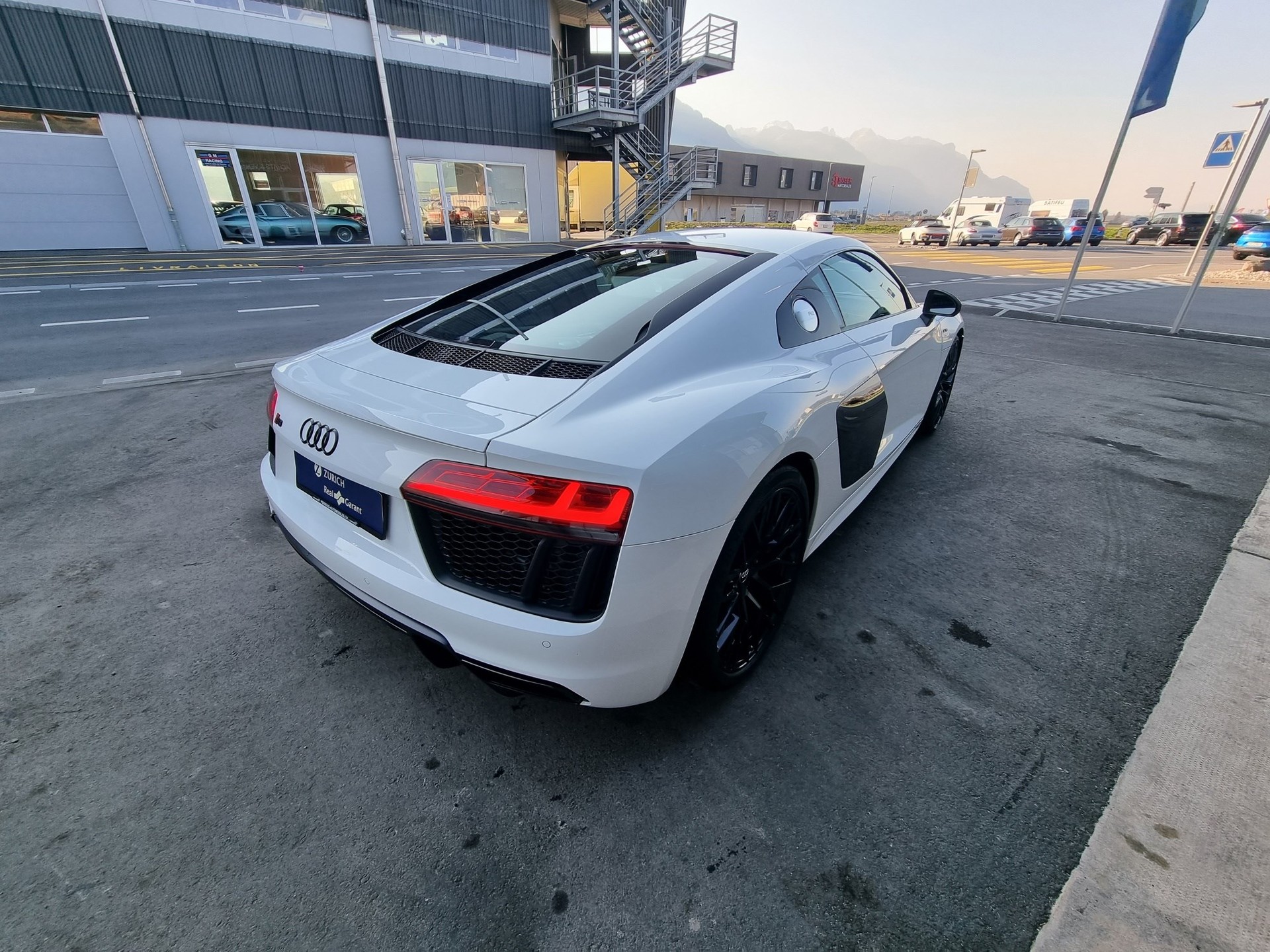 AUDI R8 Coupé 5.2 RWS S-Tronic-image-5