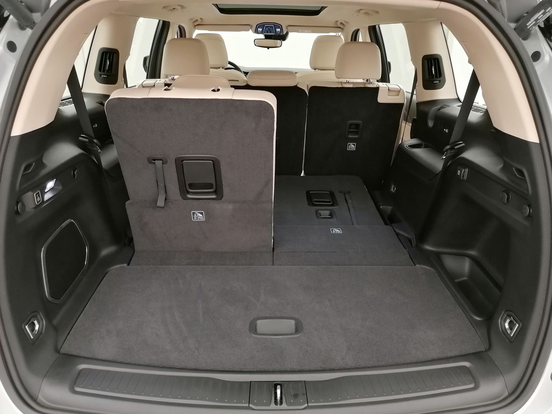 JEEP Grand Cherokee Limited L 3.6 AWD-image-12