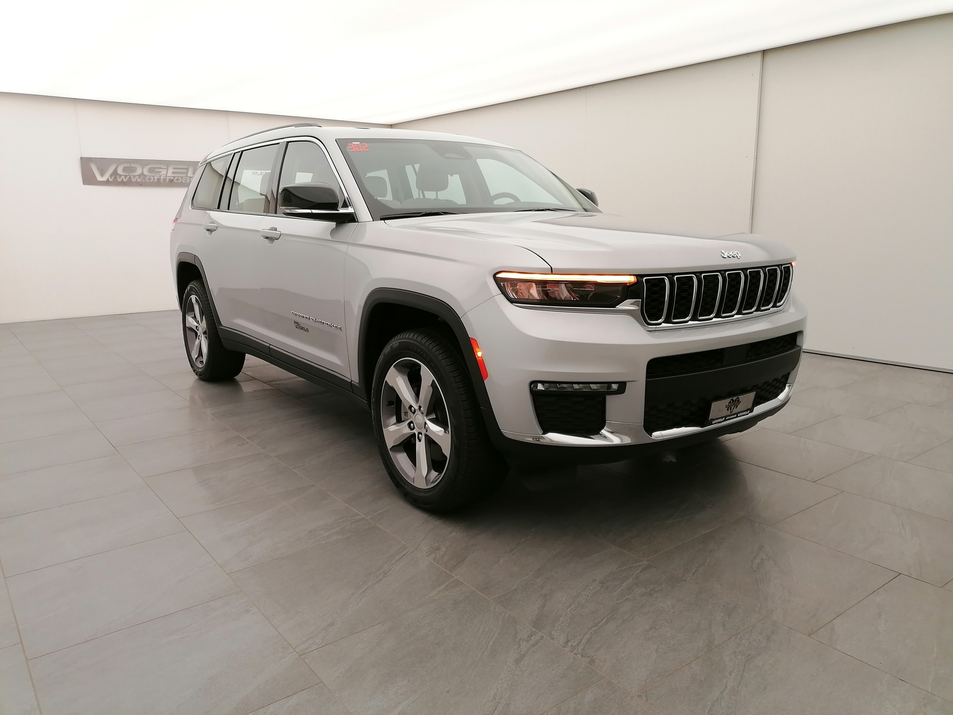 JEEP Grand Cherokee Limited L 3.6 AWD-showroom-element-2