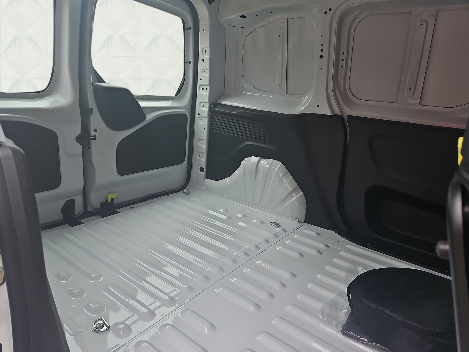 CITROEN e-Berlingo Van Swiss Edition 1000kg-image-11