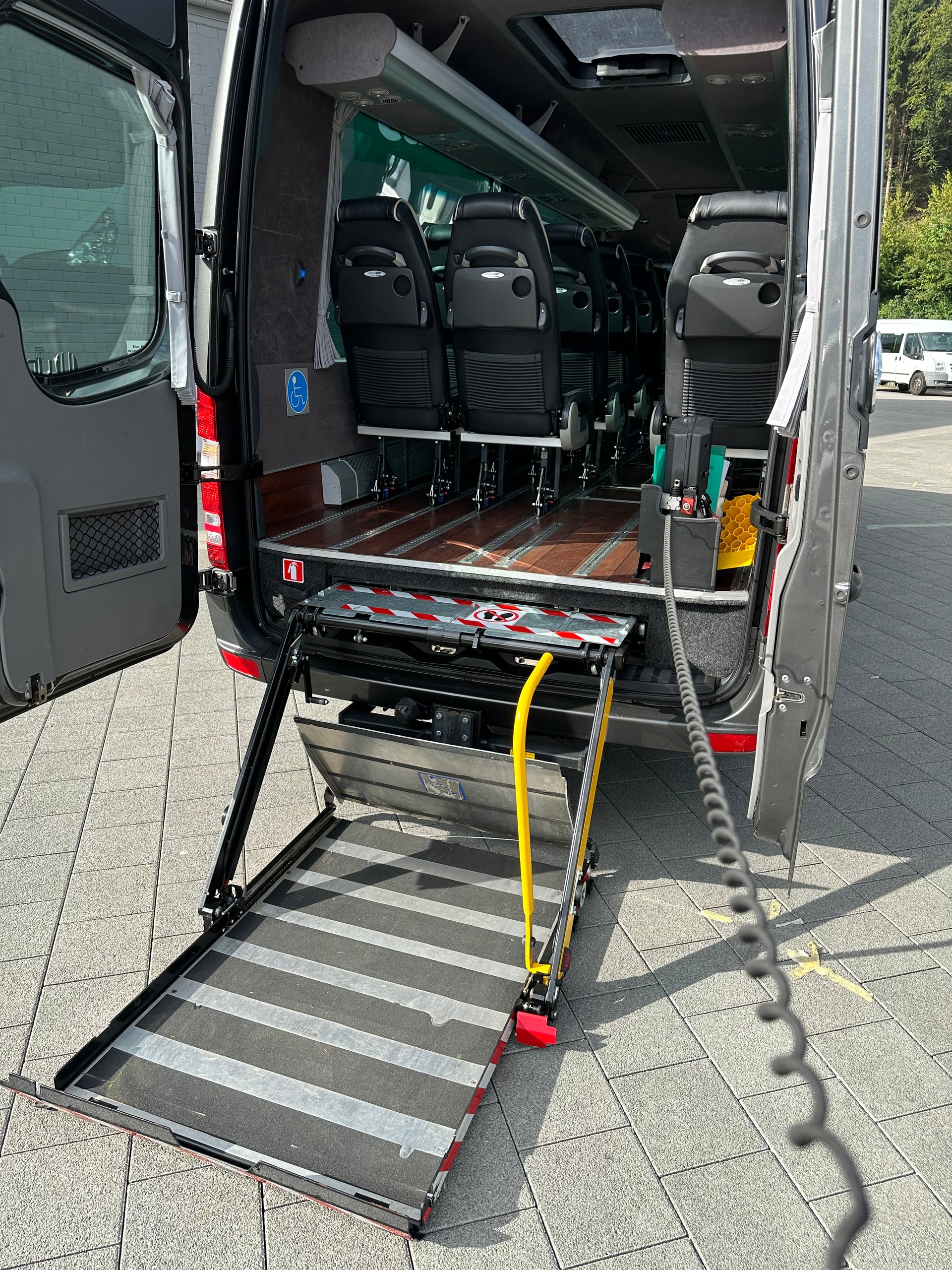 MERCEDES-BENZ Sprinter 519 CDI-image-15
