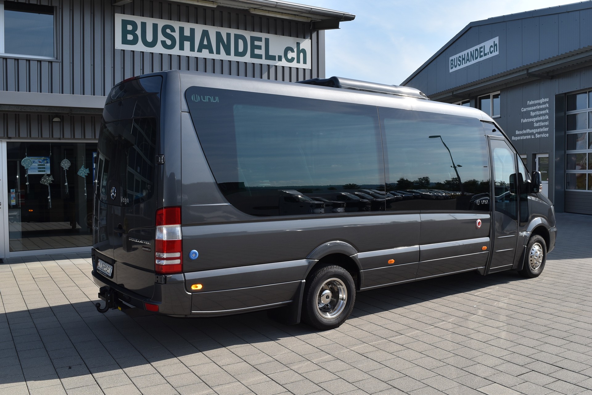 MERCEDES-BENZ Sprinter 519 CDI-image-1