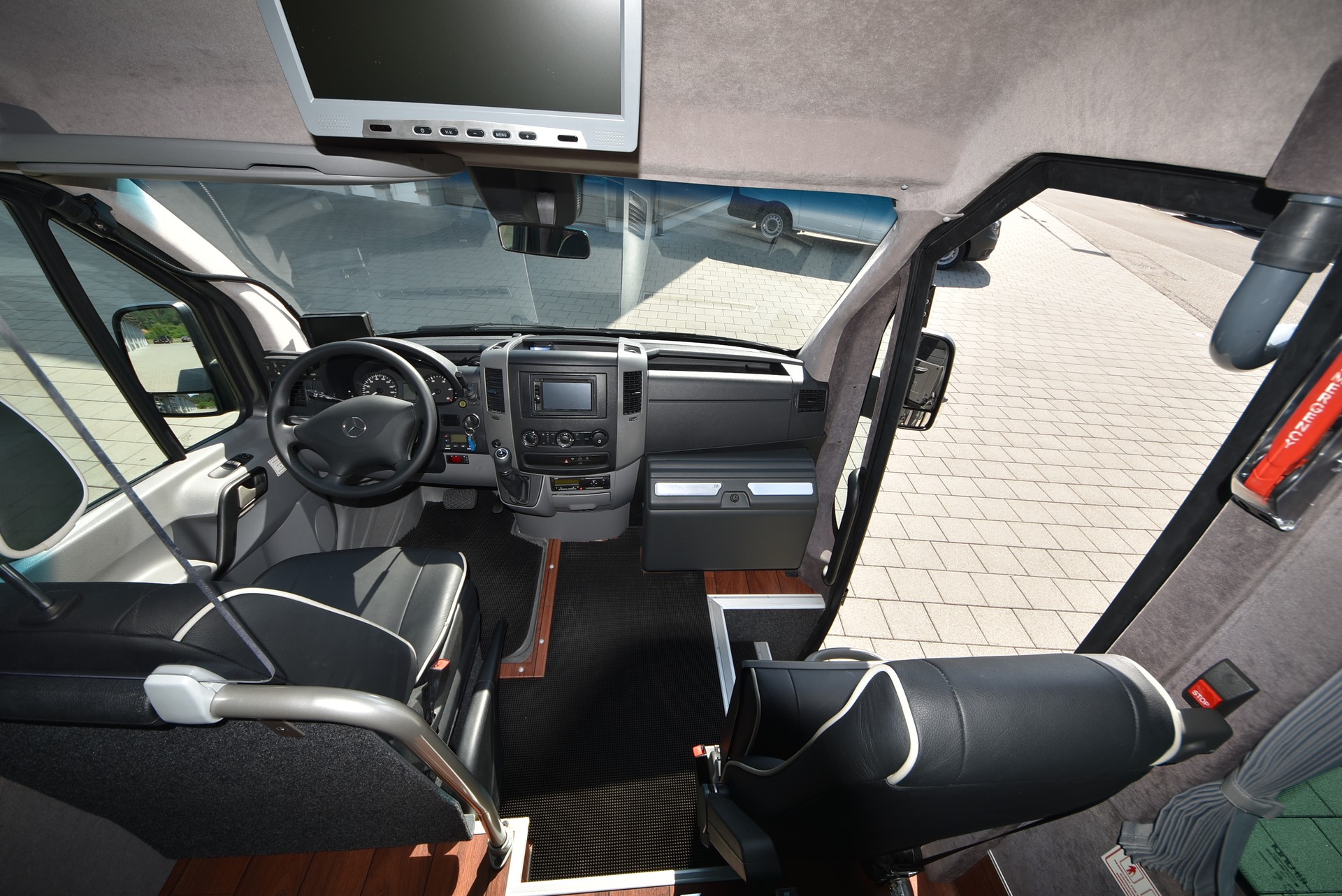 MERCEDES-BENZ Sprinter 519 CDI-image-5