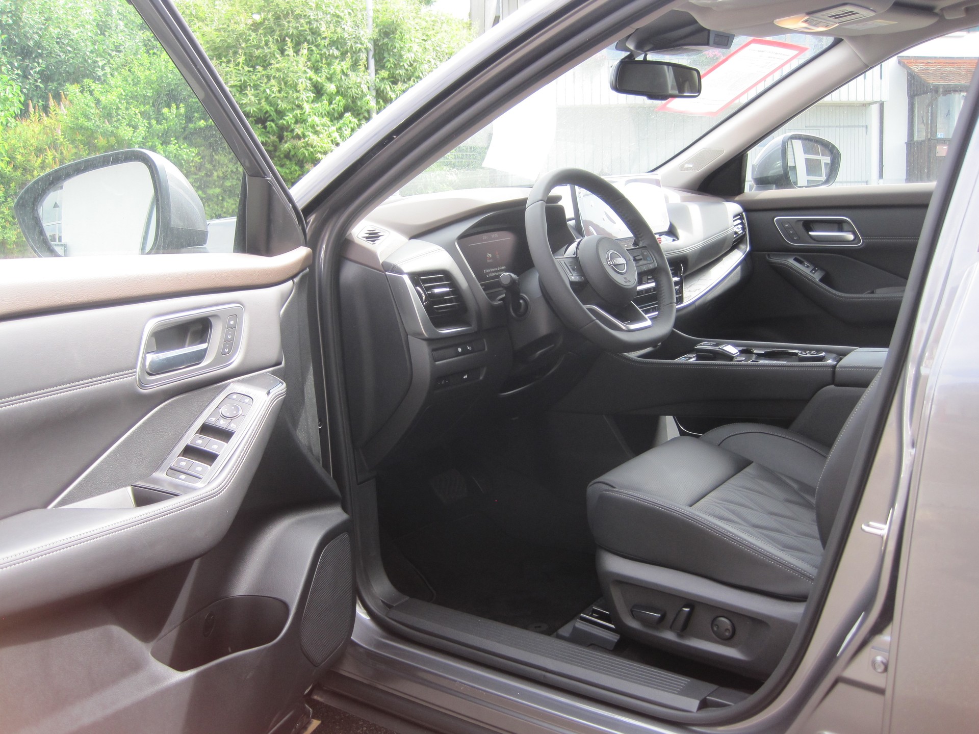 NISSAN X-Trail 1.5 VC-T e-Power 4WD Tekna+-image-3