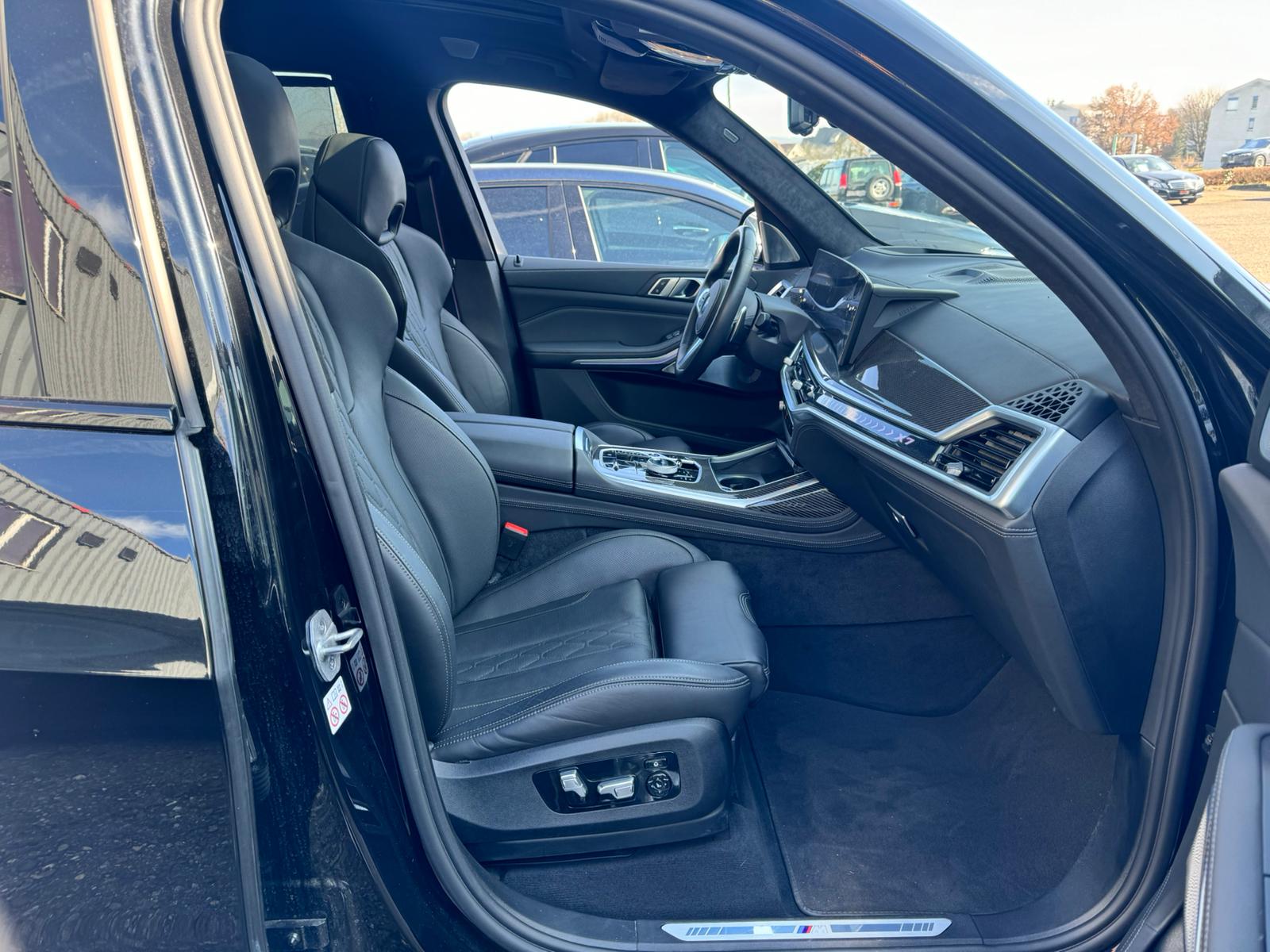 BMW X7 40d xDrive SAG *CH-FAHRZEUG*-image-10