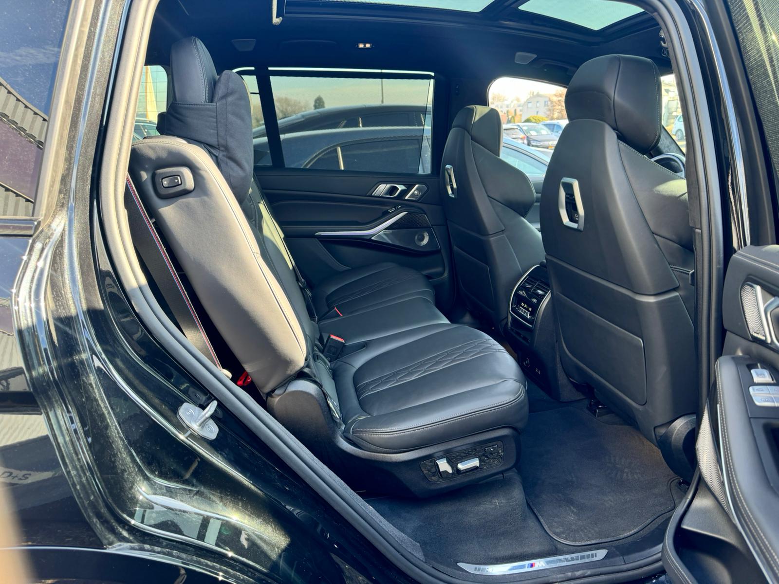 BMW X7 40d xDrive SAG *CH-FAHRZEUG*-image-9
