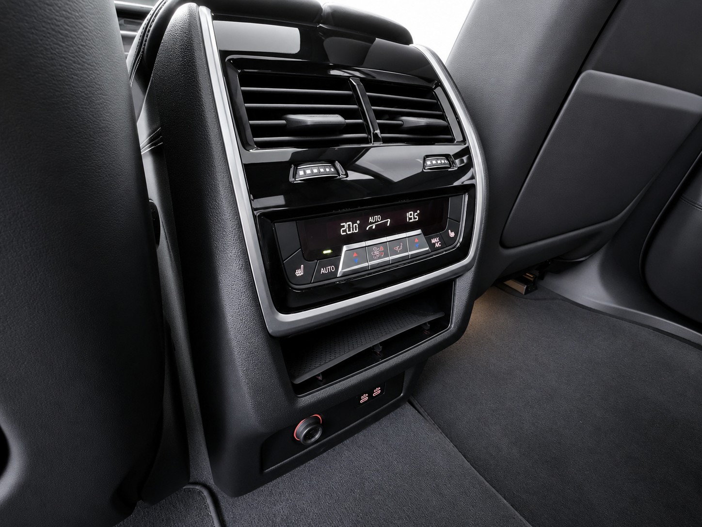 BMW X7 40d xDrive SAG *CH-FAHRZEUG*-image-17