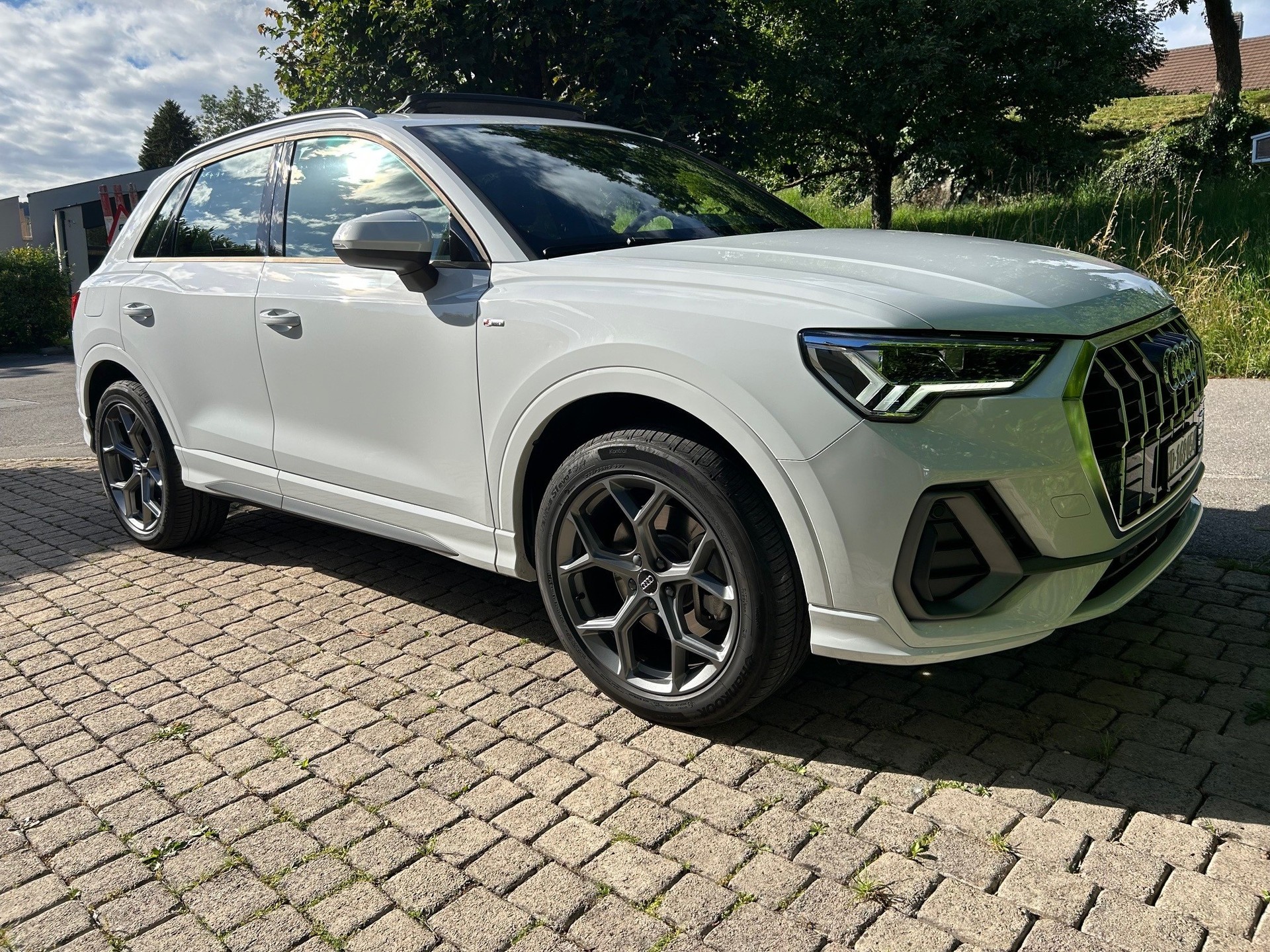 AUDI 45 TFSI e S line S-tronic-image-0