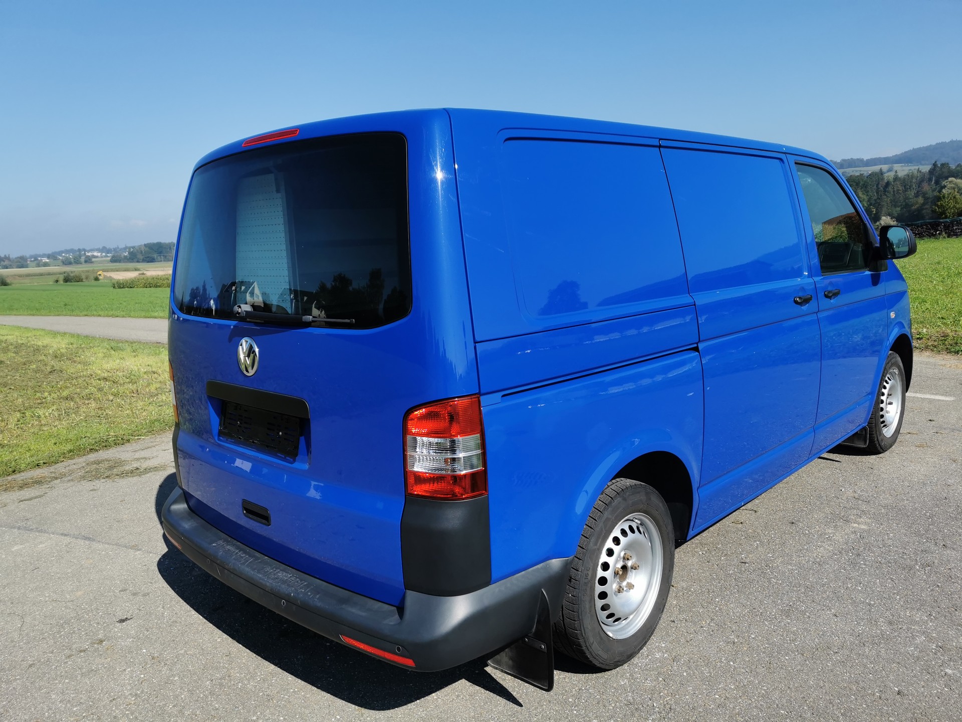 VW T5 2.0 TDI Entry-image-3