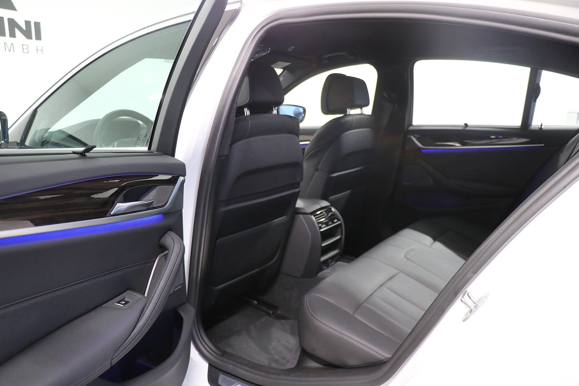 BMW 540d M-Sport xDrive Steptronic-image-9