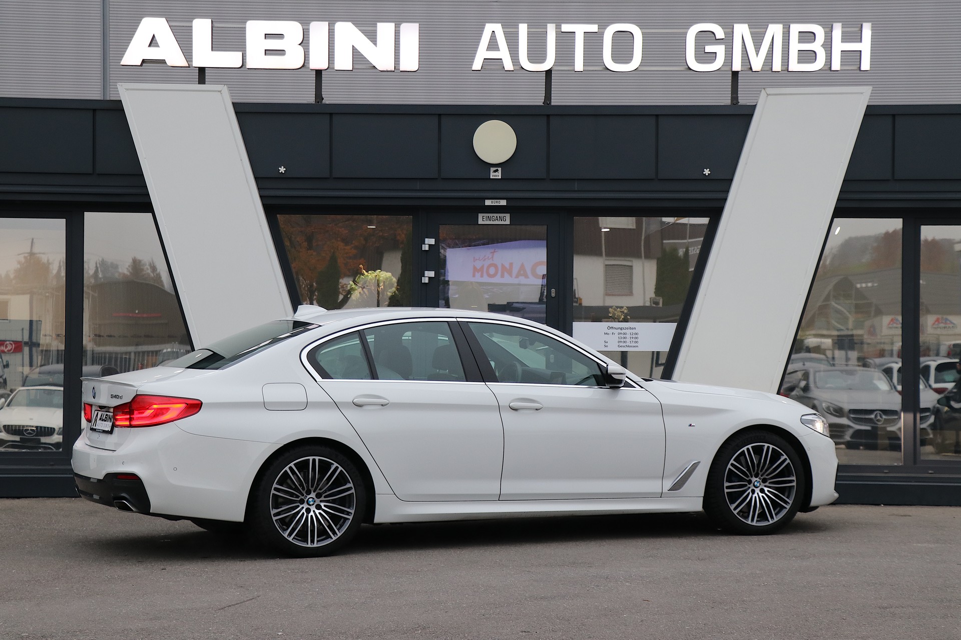 BMW 540d M-Sport xDrive Steptronic-image-2