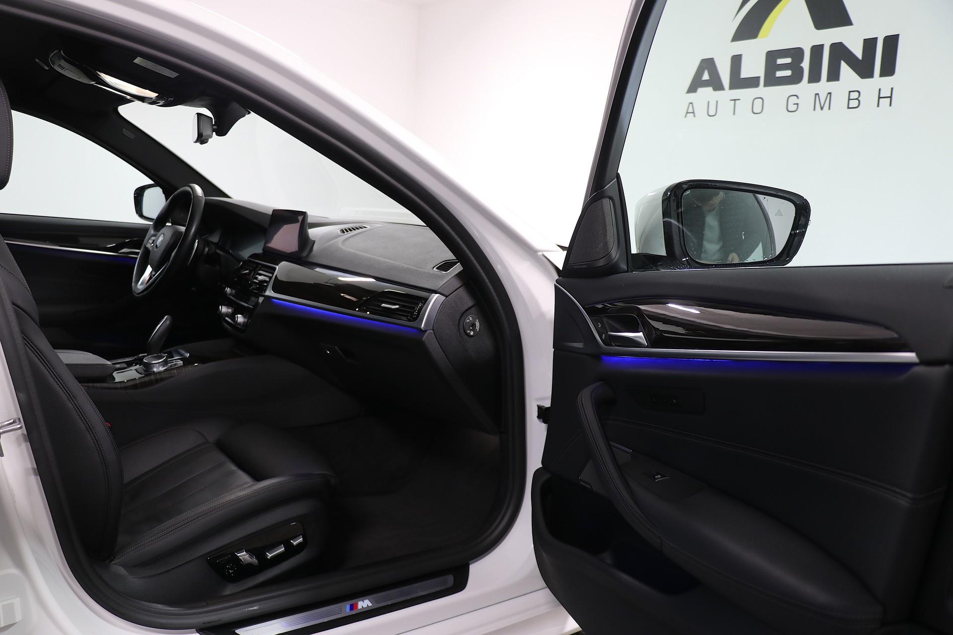 BMW 540d M-Sport xDrive Steptronic-image-11