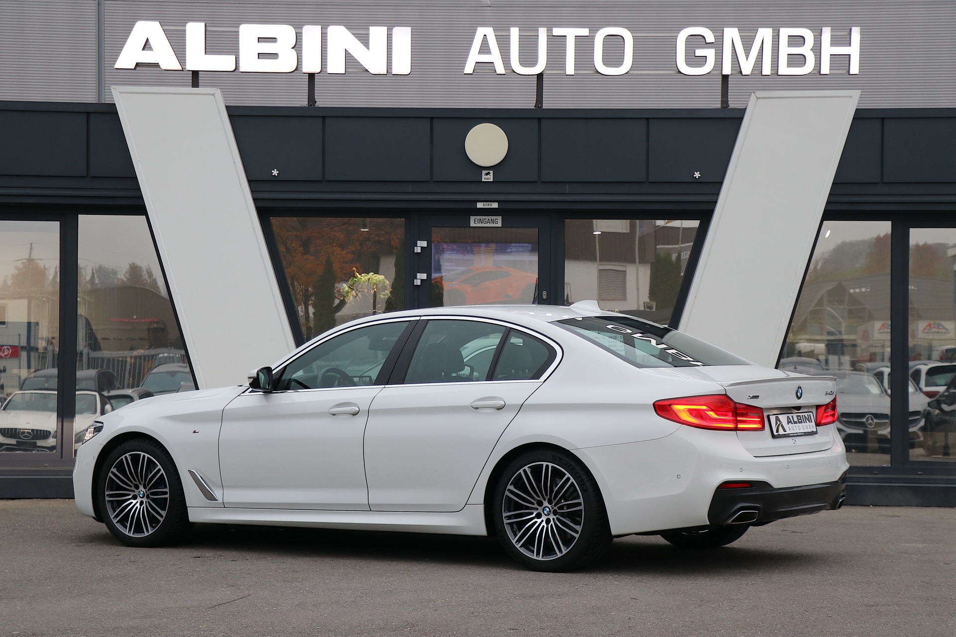 BMW 540d M-Sport xDrive Steptronic-image-3