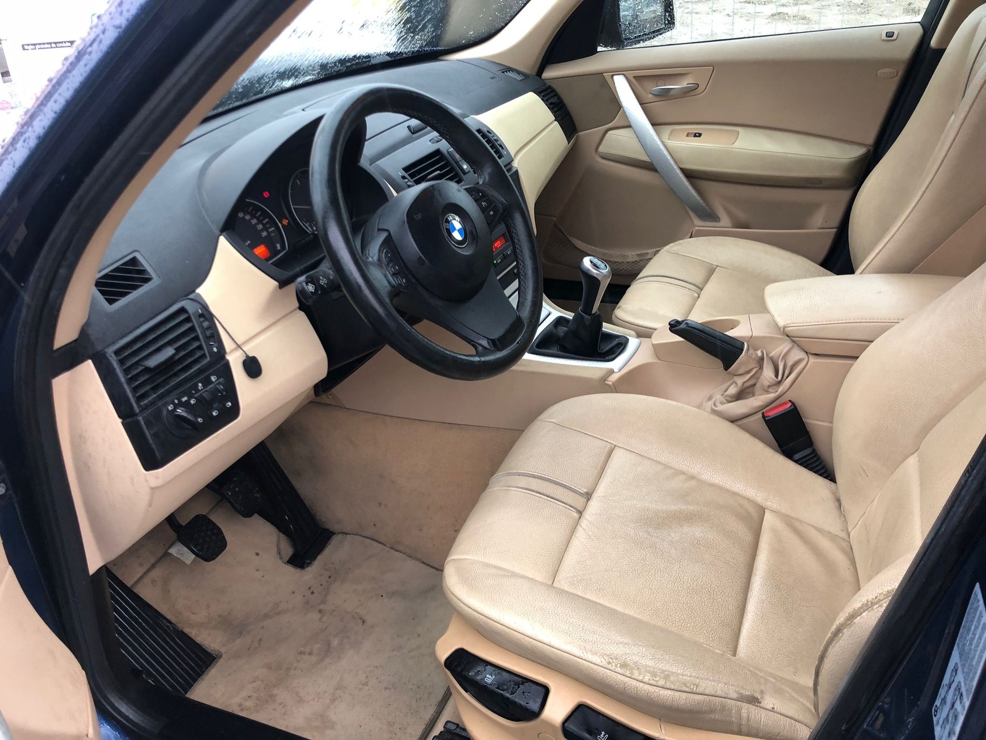 BMW X3 2.0d-image-8