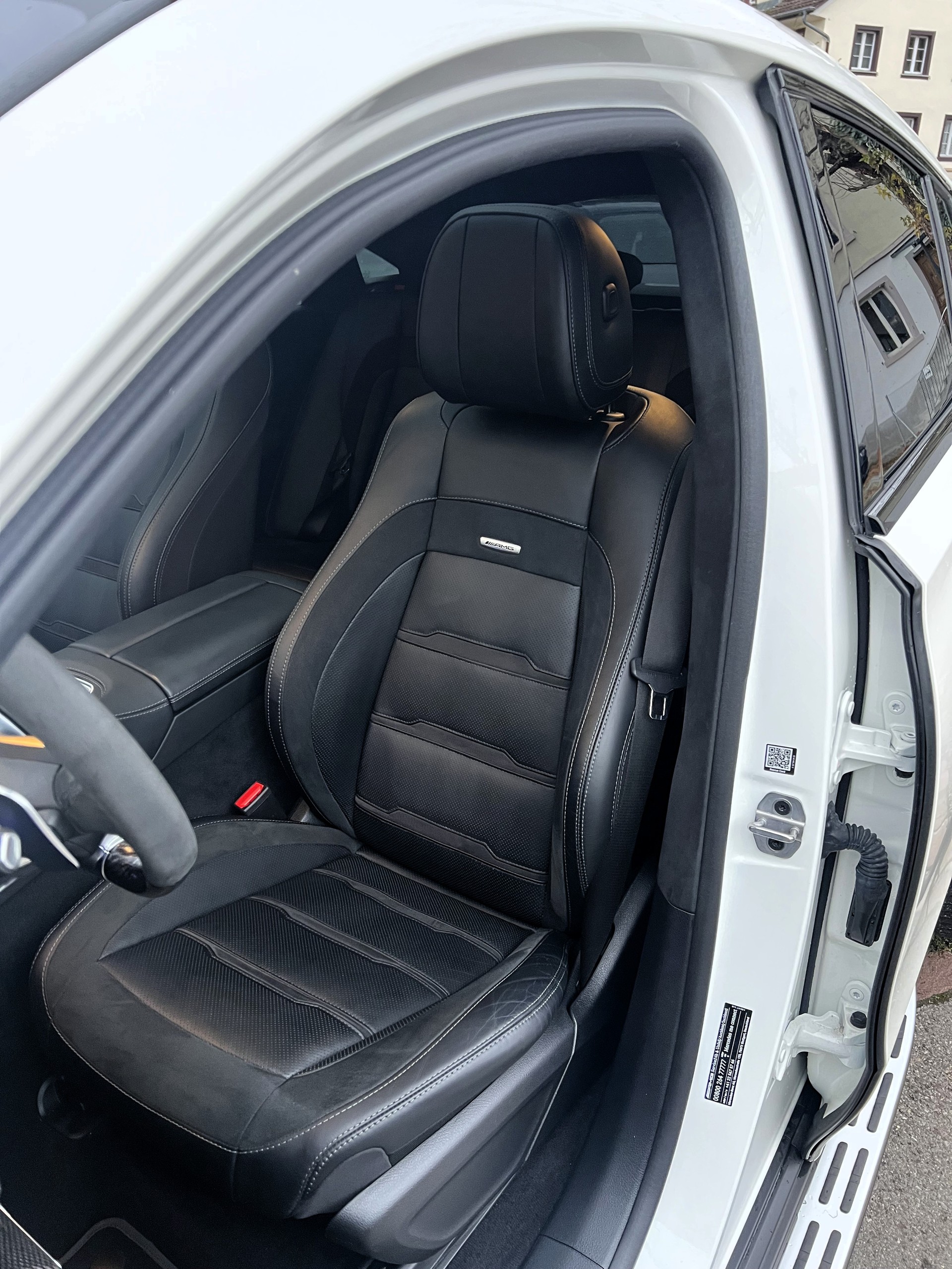 MERCEDES-BENZ GLE Coupé 63 S AMG 4Matic+ Speedshift-image-12