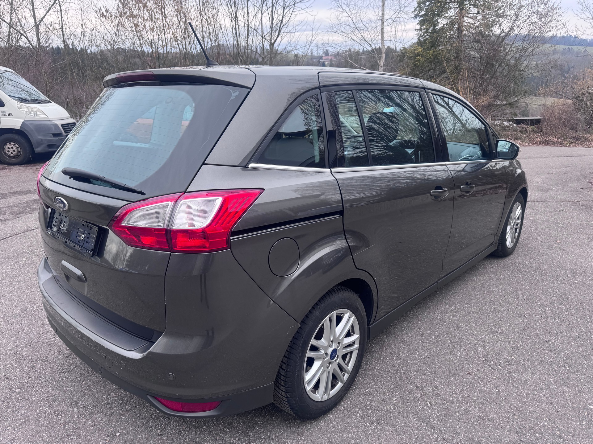 FORD Grand C-Max 1.6 TDCi Carving-image-2
