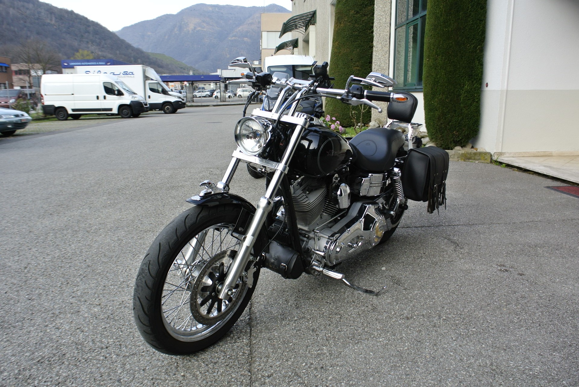 HARLEY-DAVIDSON FXDCI Dyna Super Glide Custom